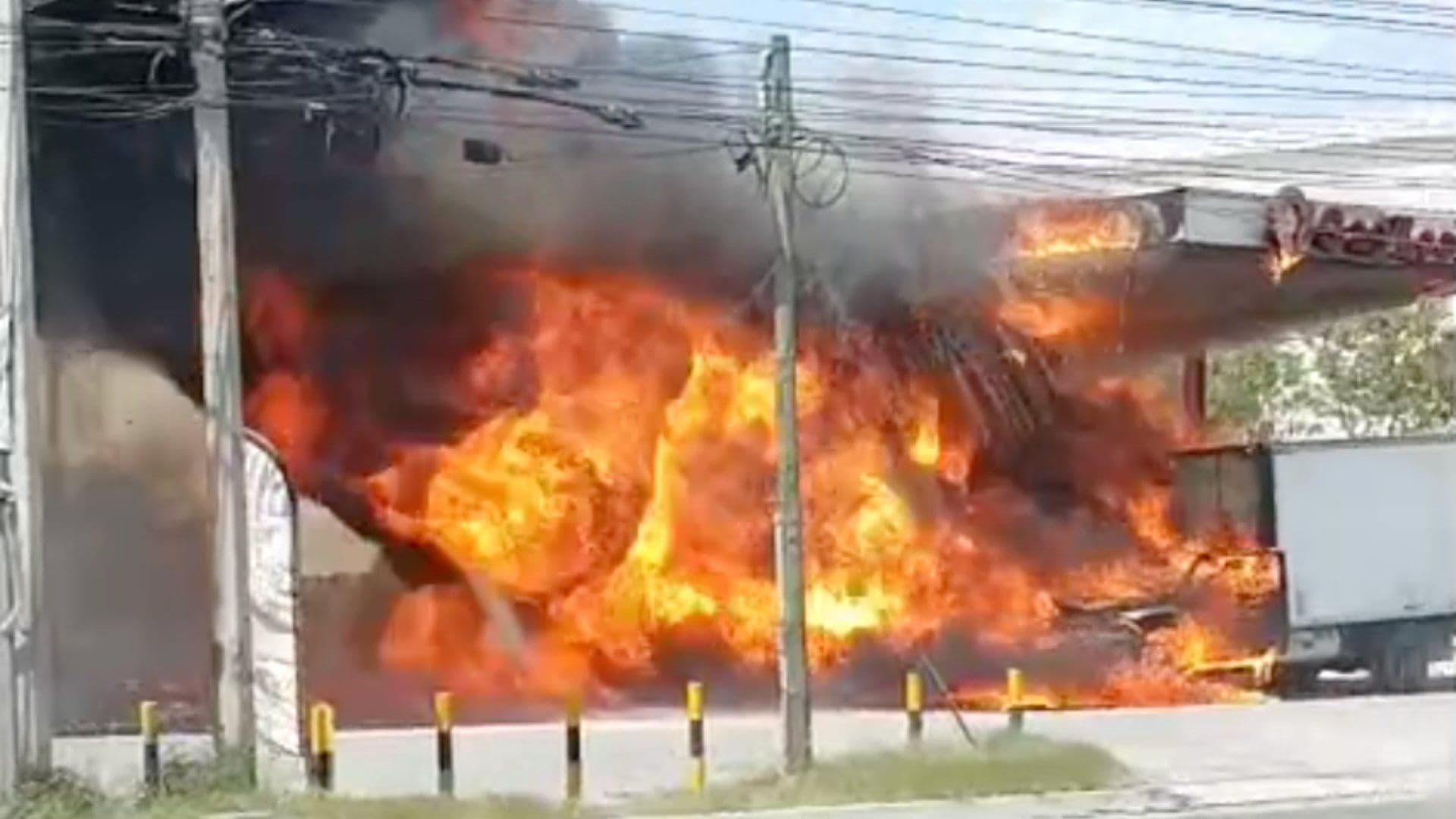 Incendio en gasera en Apodaca