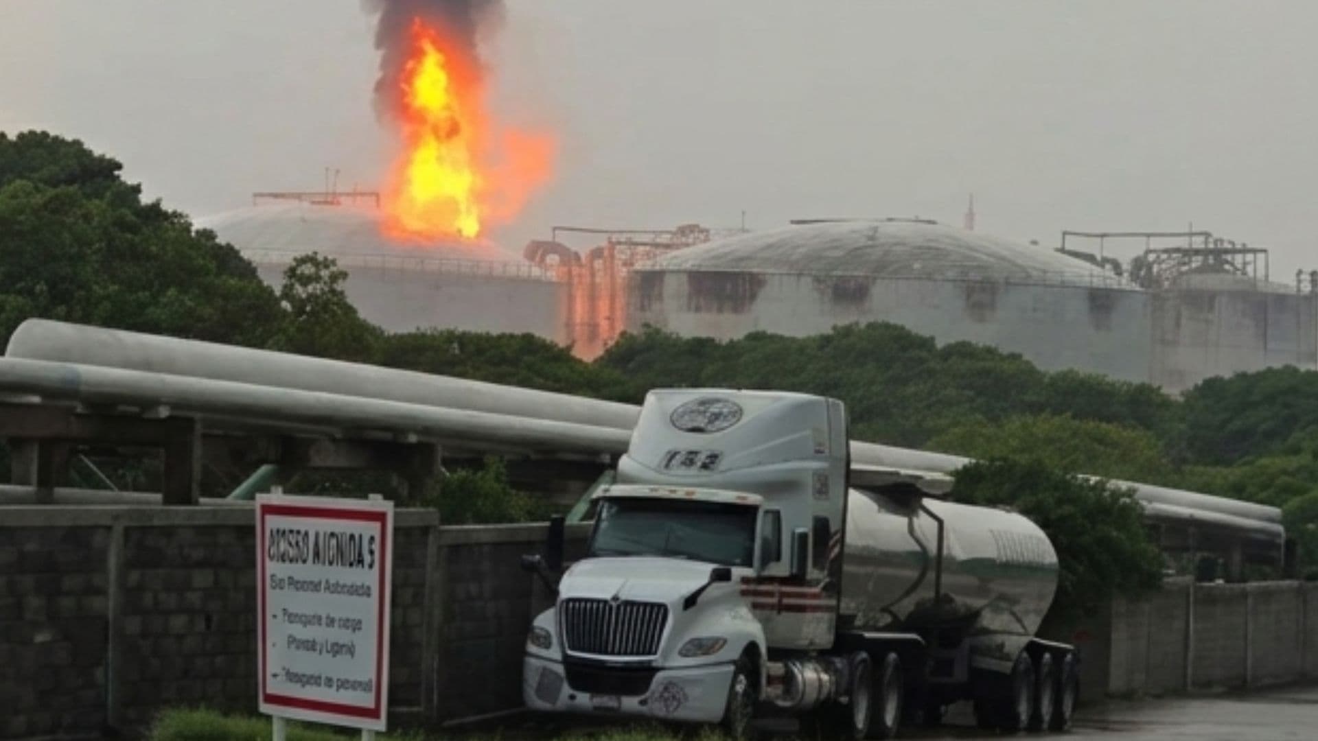 El incendio alertó al personal de Pemex en Coatzacoalcos, Veracruz