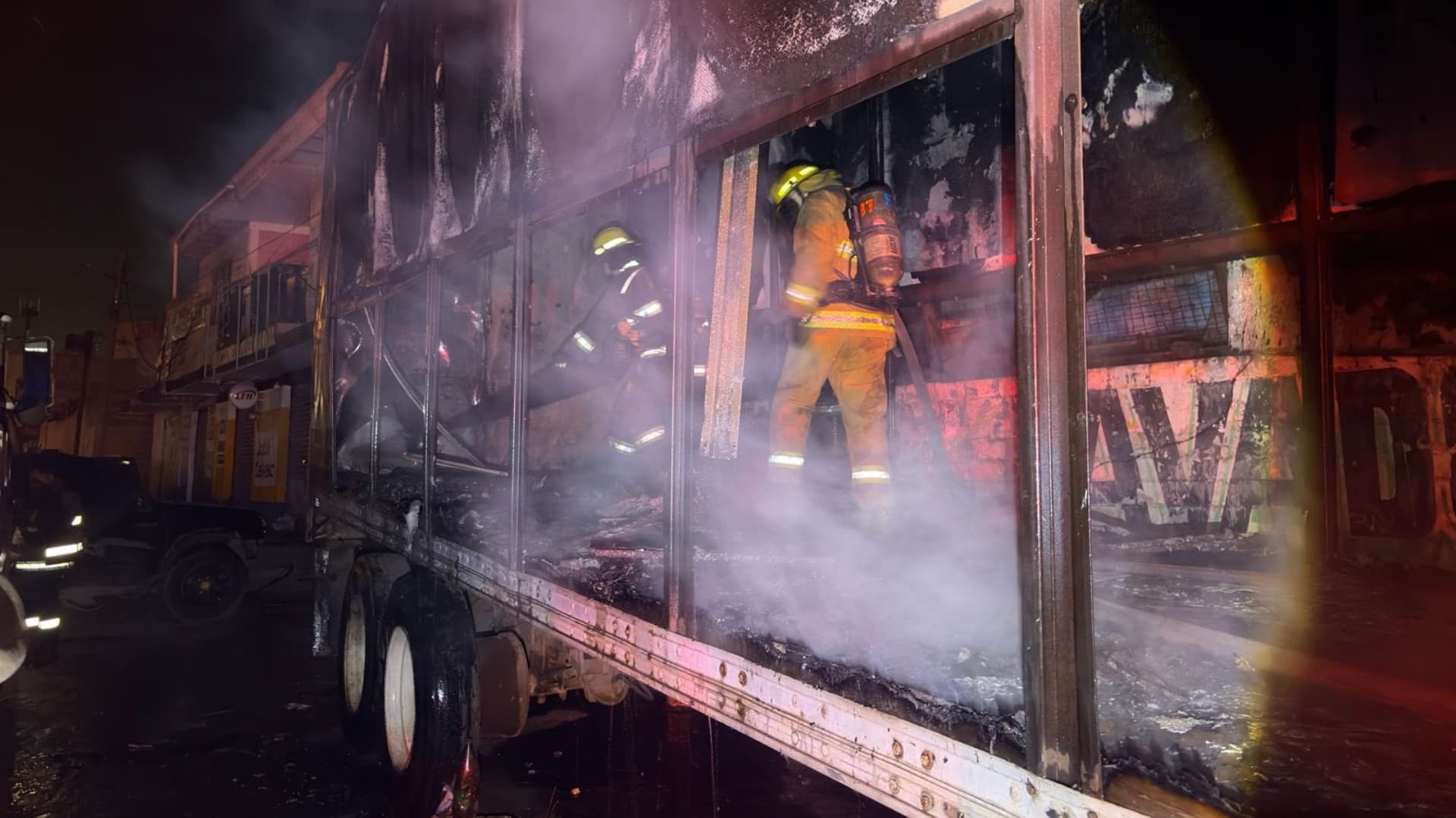 Incendio de caja en la colonia Real Guadalupe Puebla.