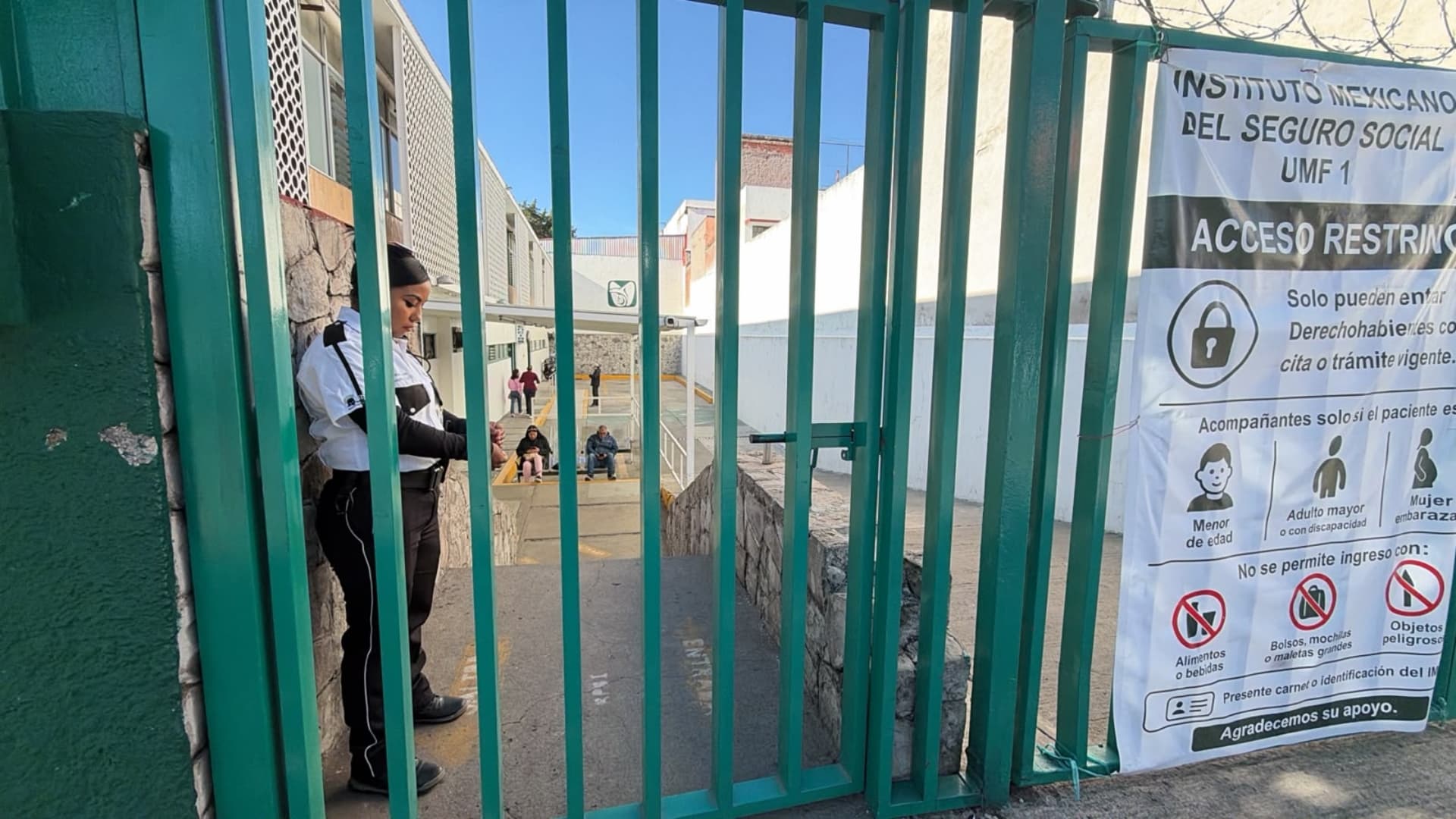 Consulta salarial de trabajadores del IMSS en Puebla tras marchas.