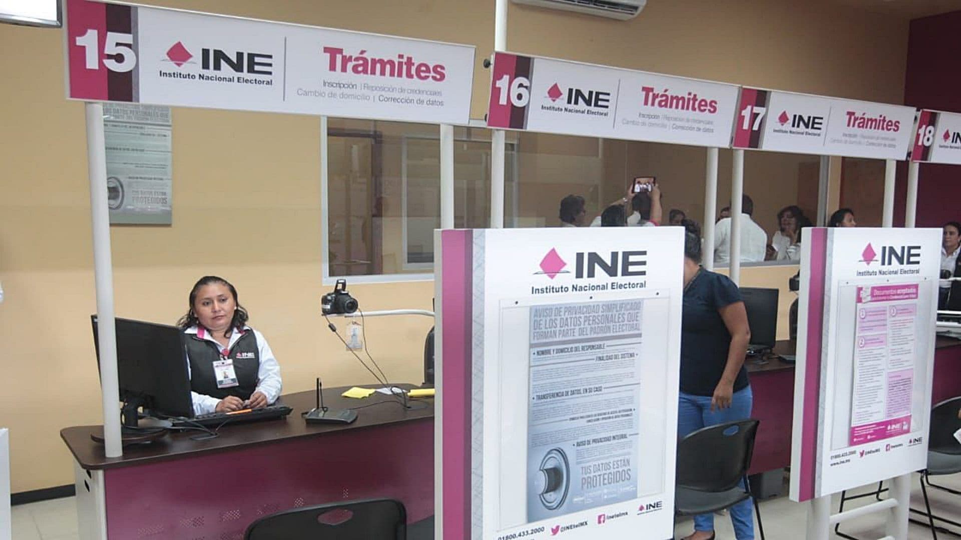 Macro Módulo de Atención Ciudadana del INE en Cancún en agosto 2019. Foto: Cuartoscuro | Archivo