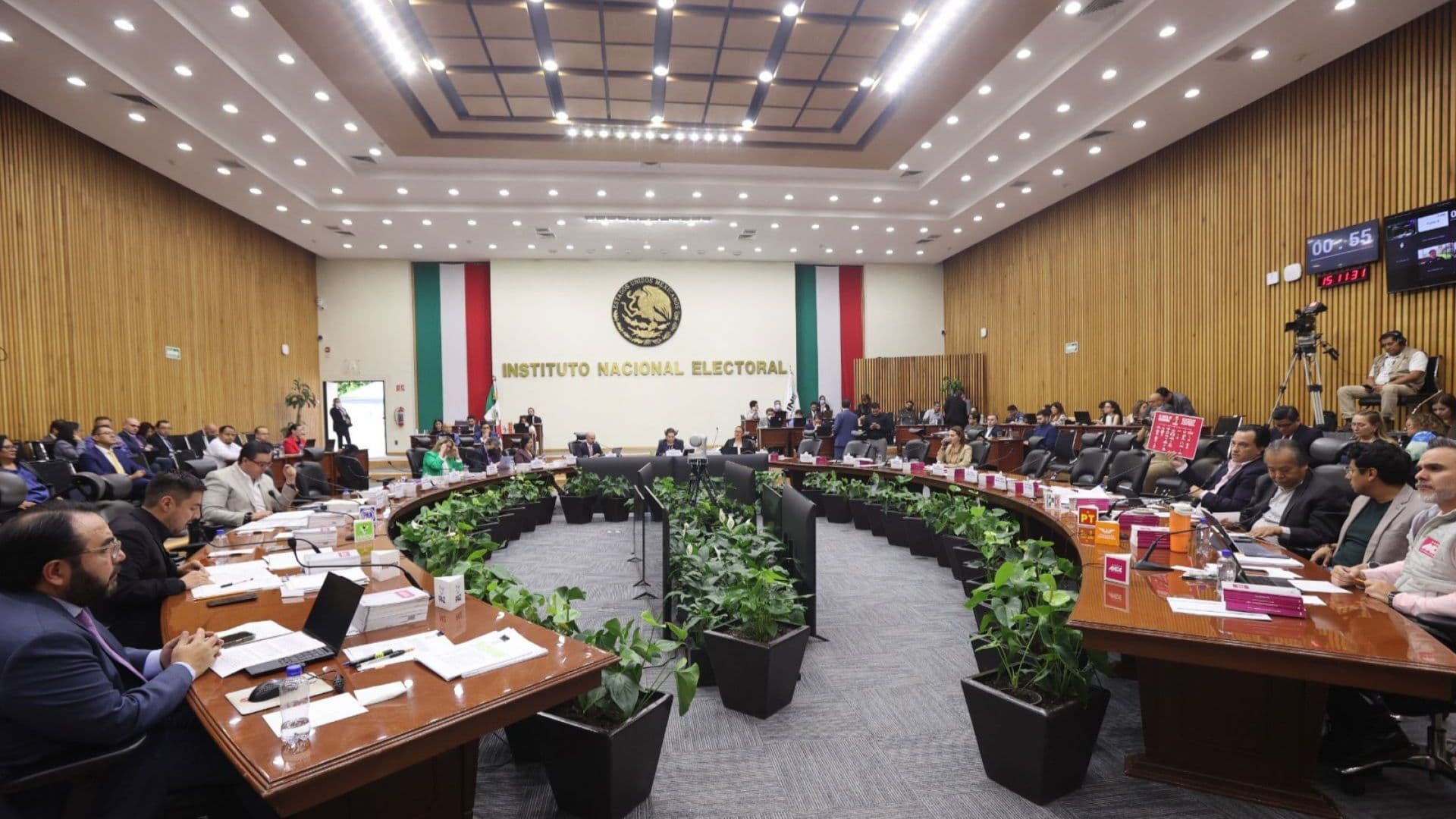 El INE por primera vez instaló la Comisión de Verificación de Integridad en Candidaturas