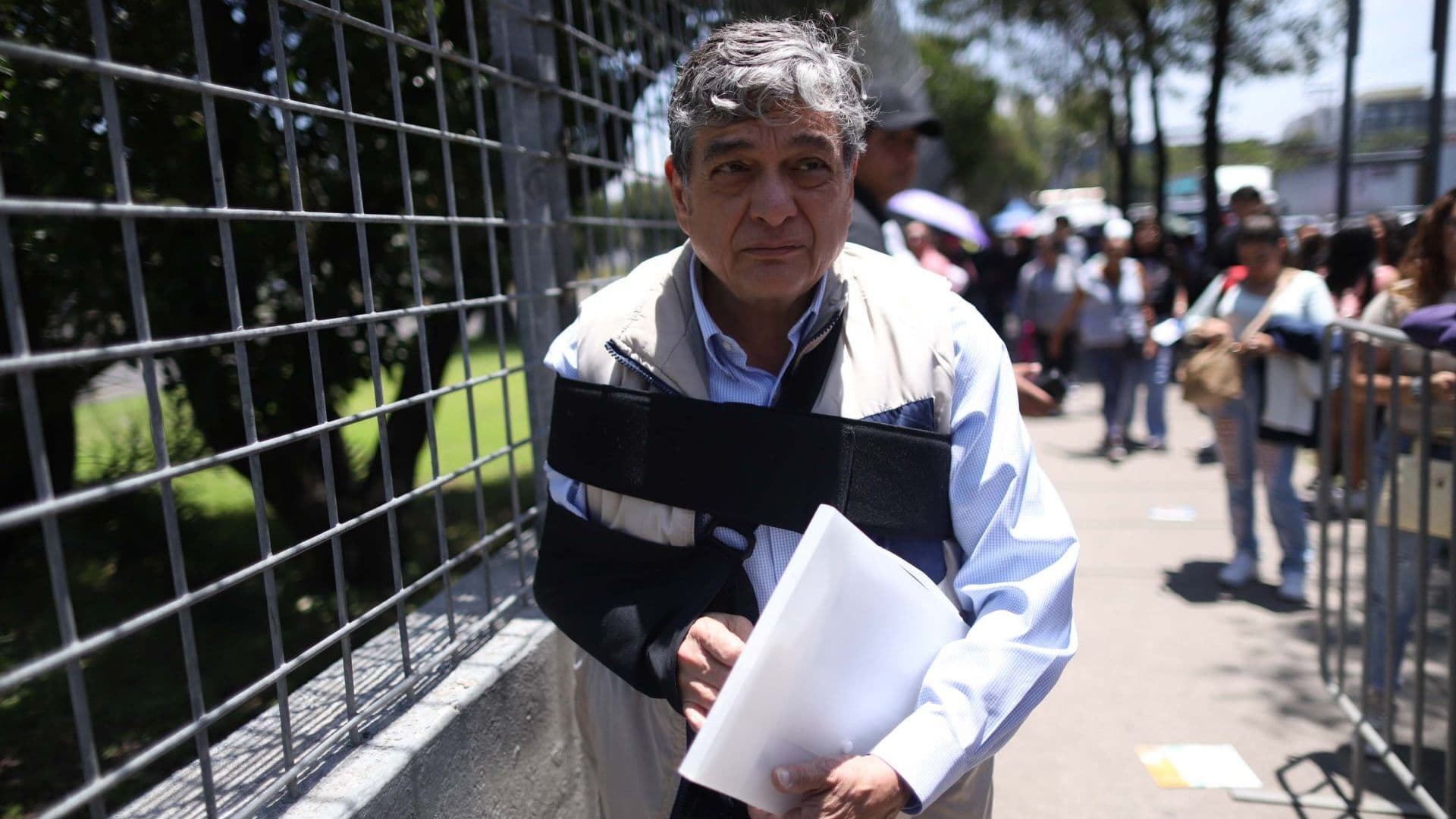 Uuc-Kib Espadas, Consejero del INE, Presenta Examen Control de Ingreso UNAM en Palacio de los Deportes
