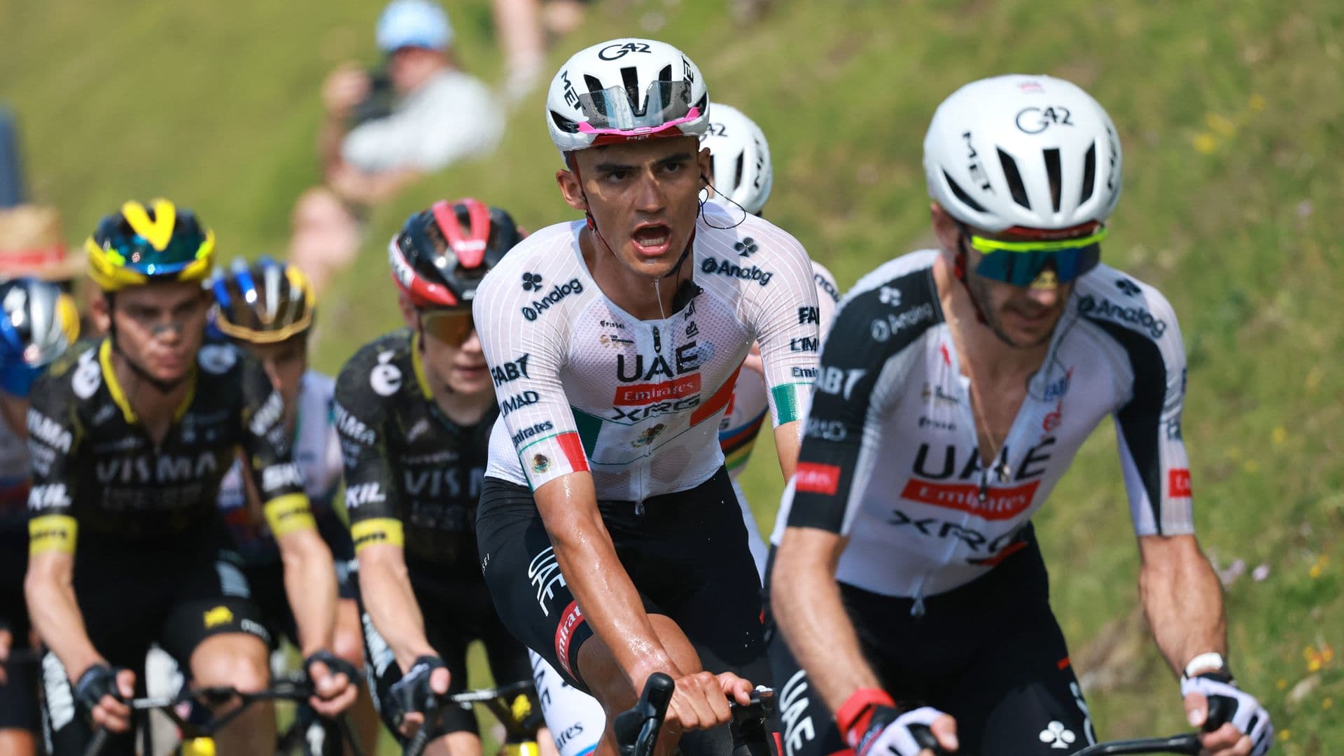 Isaac del Toro en la etapa 6 del Tour de Francia 2026