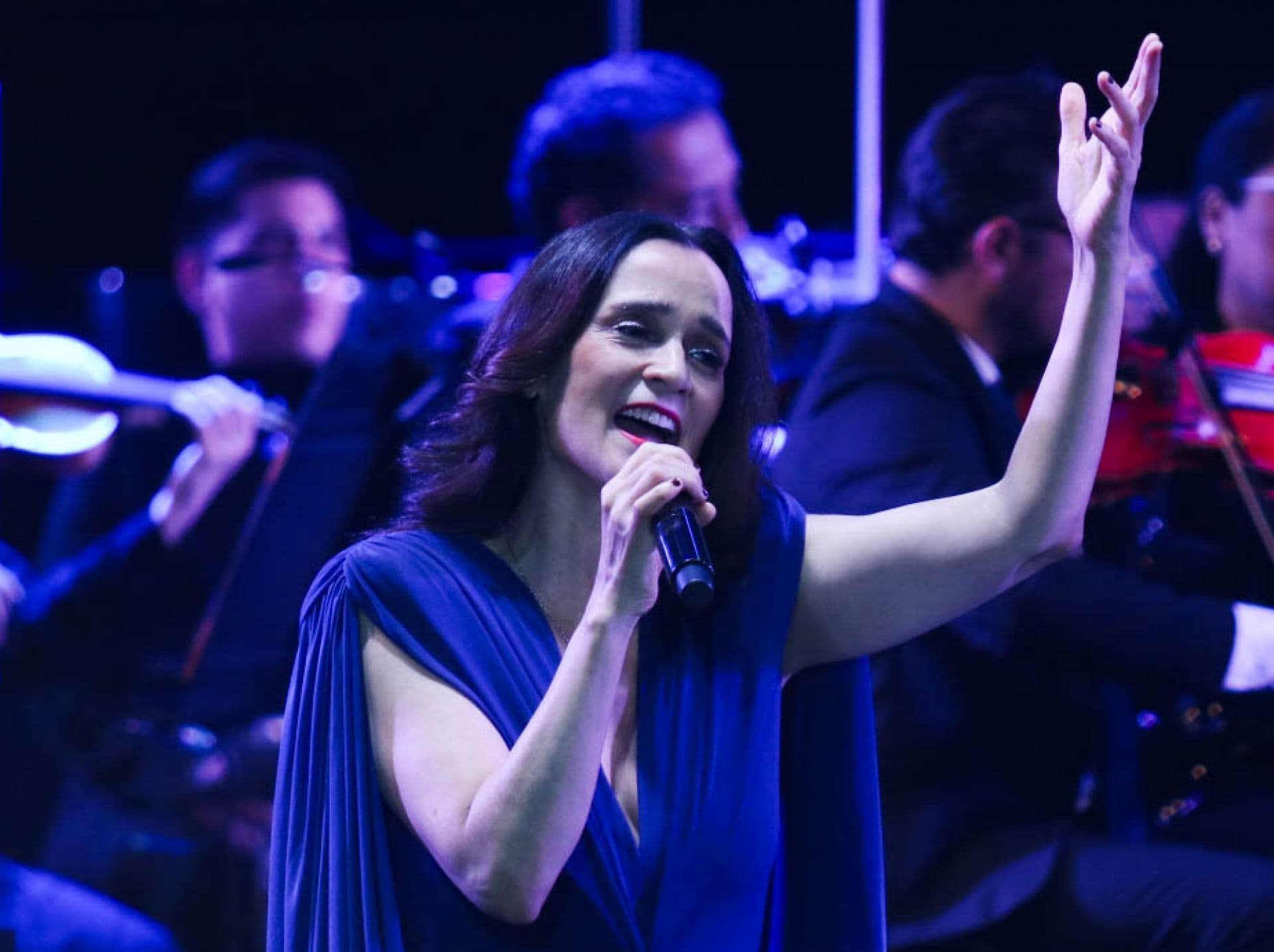 Julieta Venegas durante un concierto en el Festival Internacional del Cervantino. Foto: Cuartoscuro