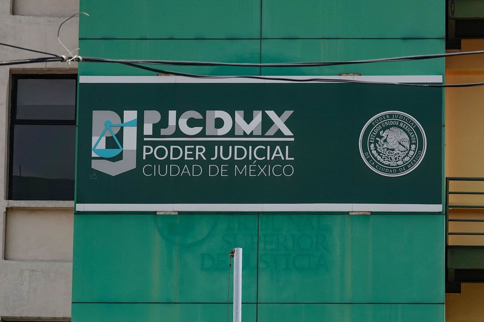 Familia espera justicia por despojo en Peralvillo.