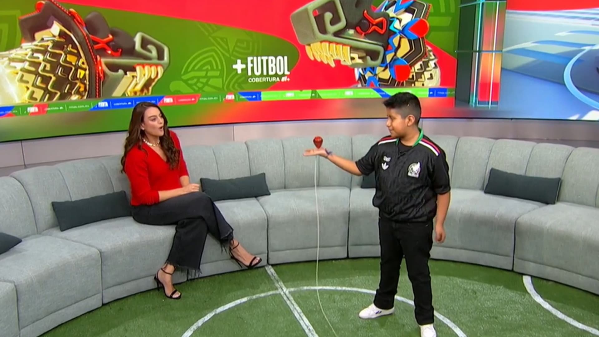 Leonardo Said Muestra en Vivo a N+ Su Destreza con el Trompo que lo Hizo Viral