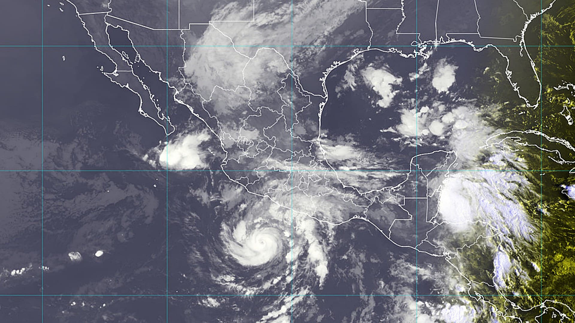 Imagen de satélite que muestra al huracán Trudy en dirección a costas mexicanas. SMN