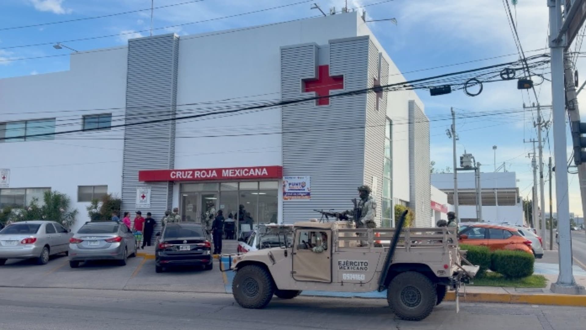 Un menor fue trasladado a la Cruz Roja tras resultar herido por un disparo