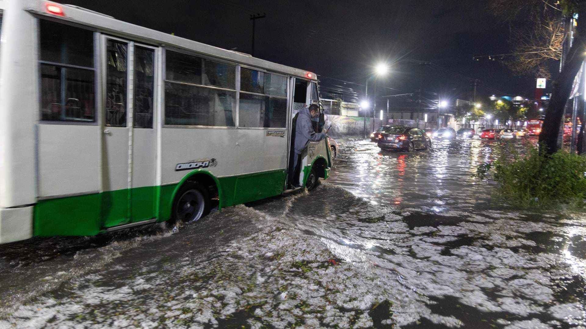 Granizo acumulado por tormenta en la CDMX el 1 de agosto de 2026. Foto: Cuartoscuro | Archivo