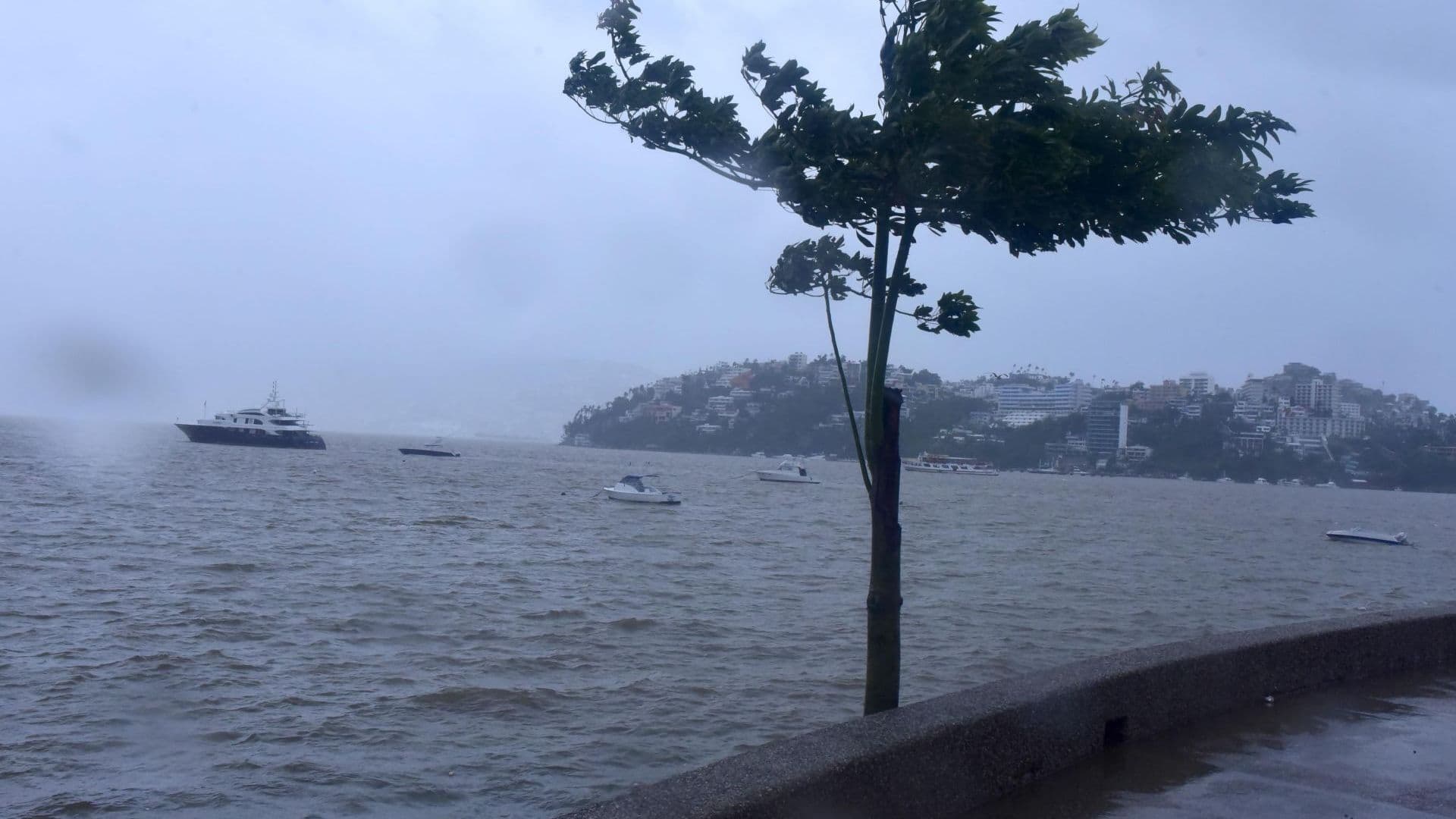 Efectos del huracán John, en Acapulco, Guerrero