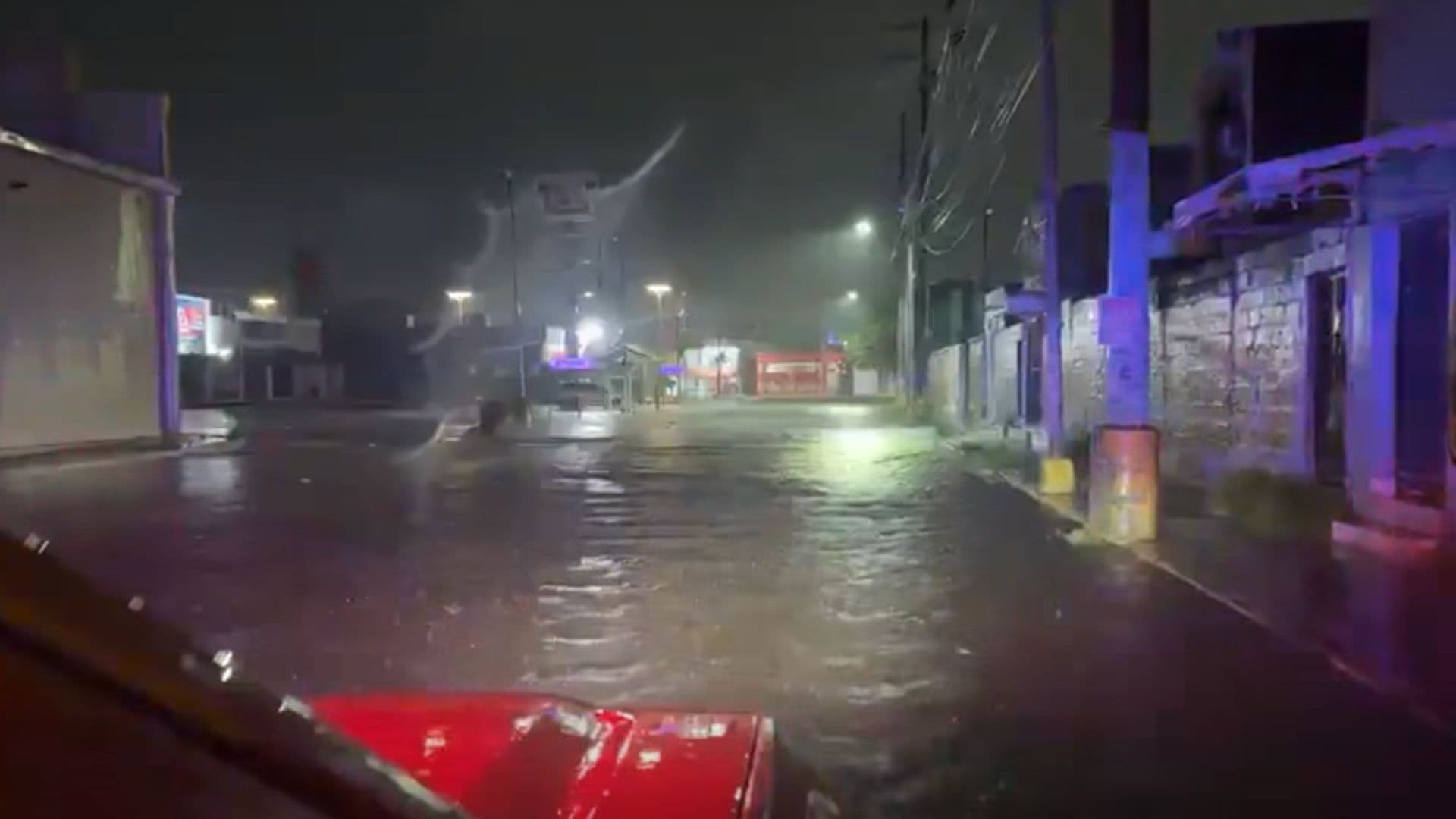 Lluvia provoca severas afectaciones en Mazatlán, Sinaloa