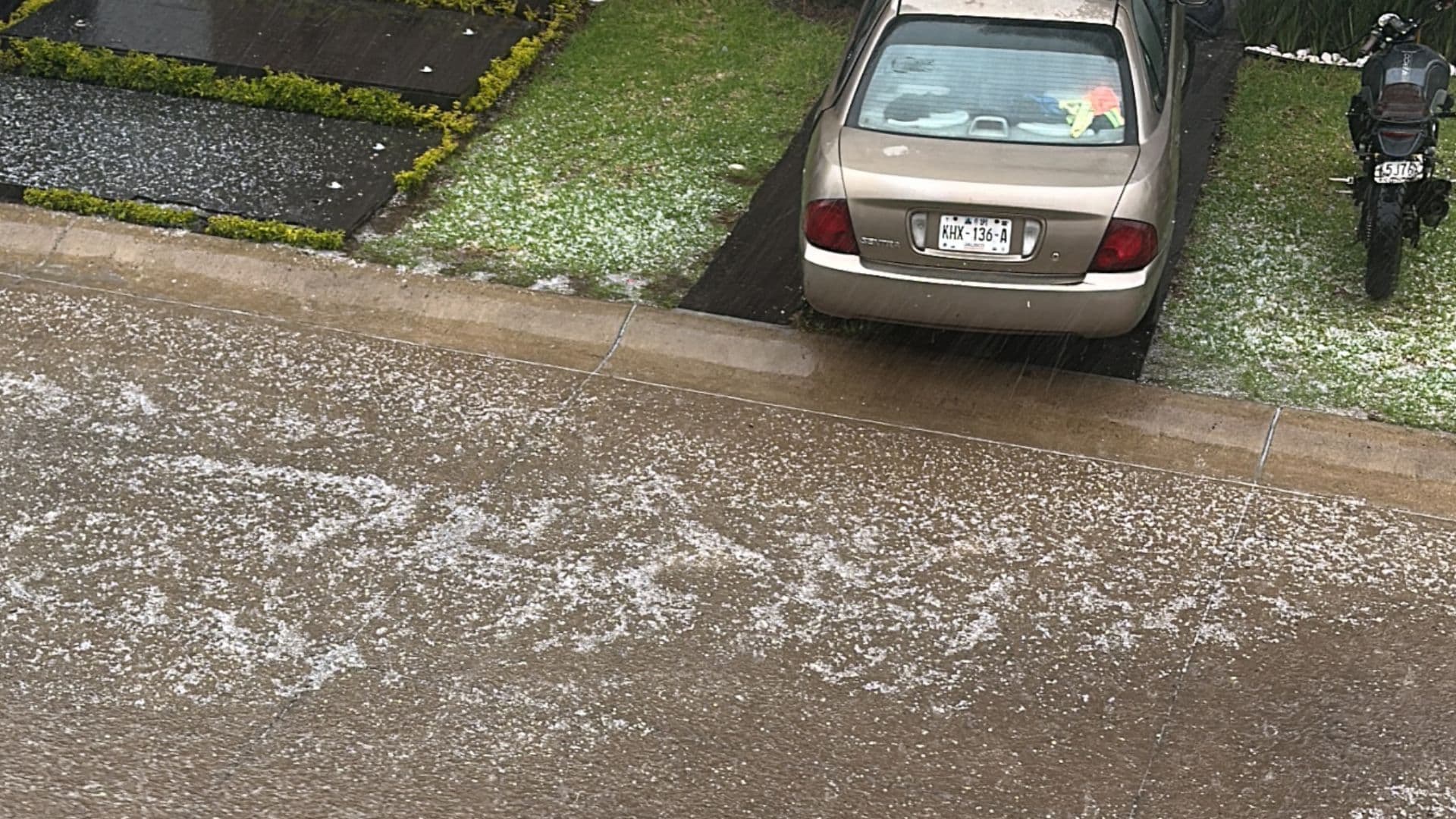Lluvia con granizo al sur de la Zona Metropolitana de Guadalajara