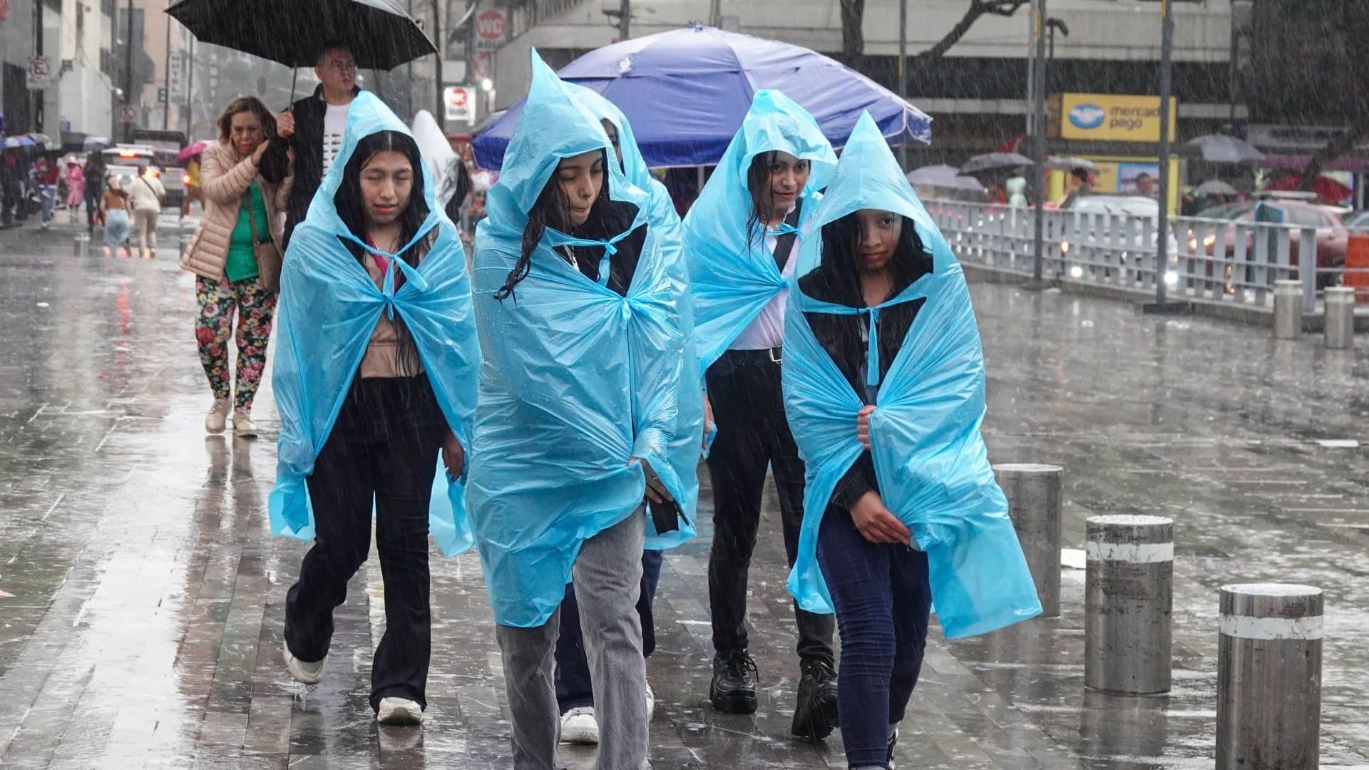 Lluvia en la Alameda Central