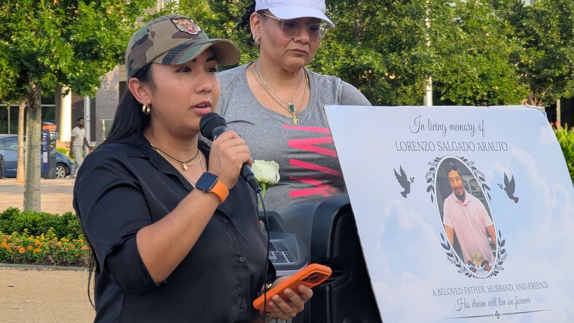 Testigos Contradicen Versión de ICE sobre Muerte de Mexicano Baleado en Houston