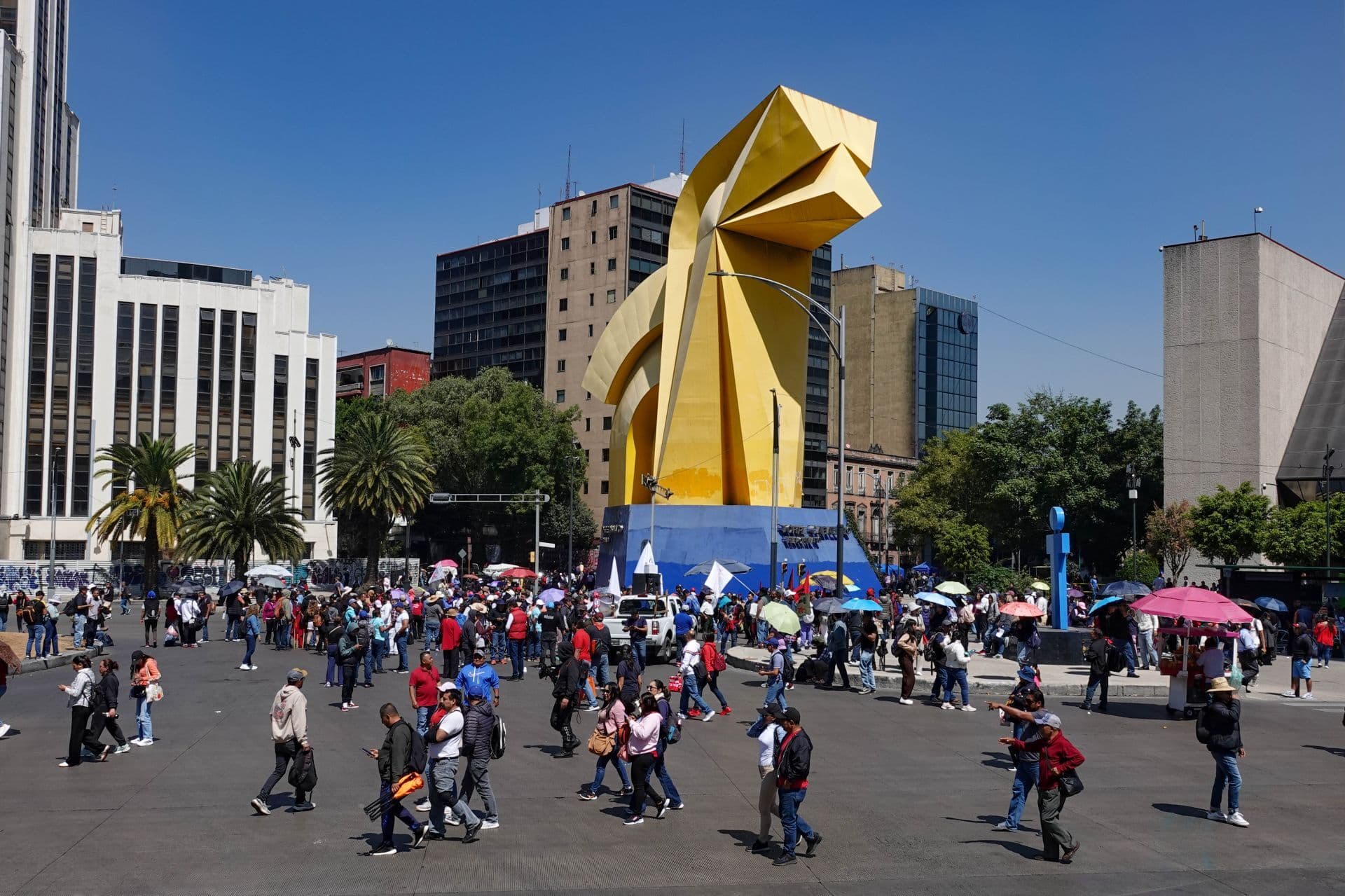 Marcha Hoy en CDMX de Vendedores de Billetes de Lotería Nacional: Ruta y Zonas con Bloqueos