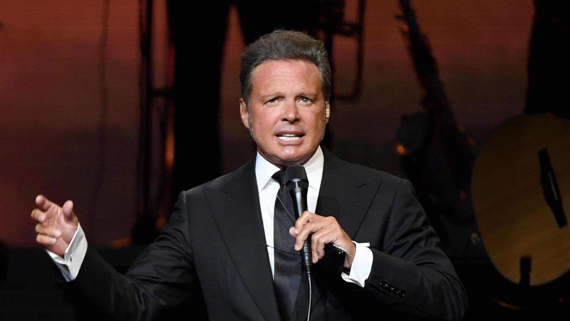 luis-miguel-reaparece-rumores-salud-coca-cola