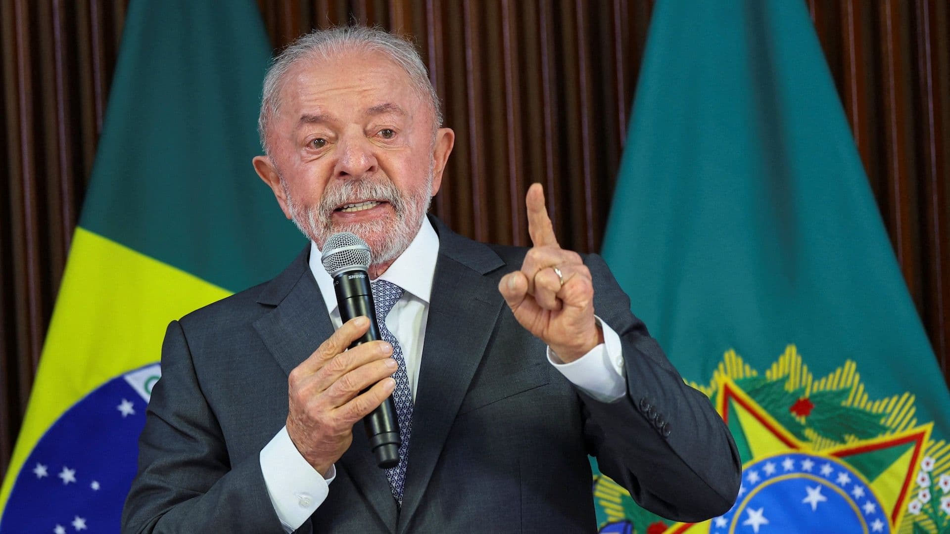 Lula hace broma sobre Neymar