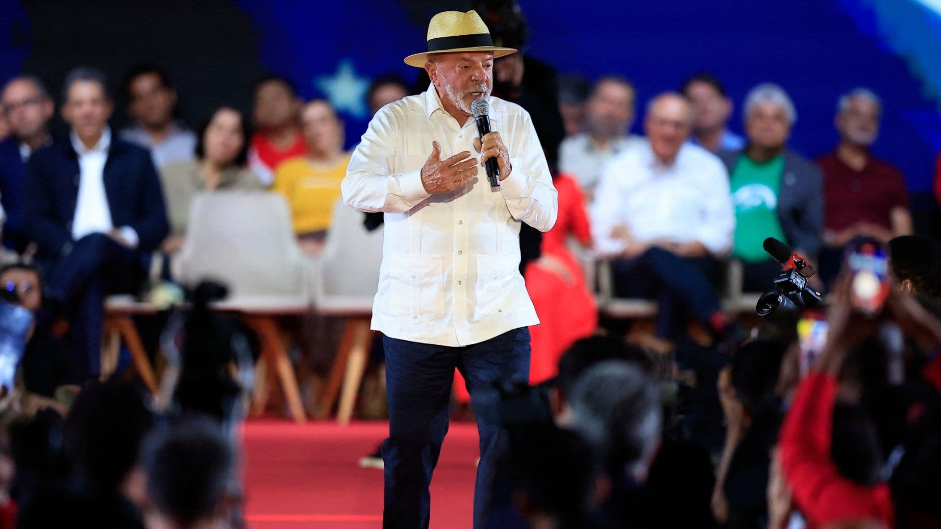 Lula Da Silva dice que no quiere rendirse a la vejez. Foto: AFP