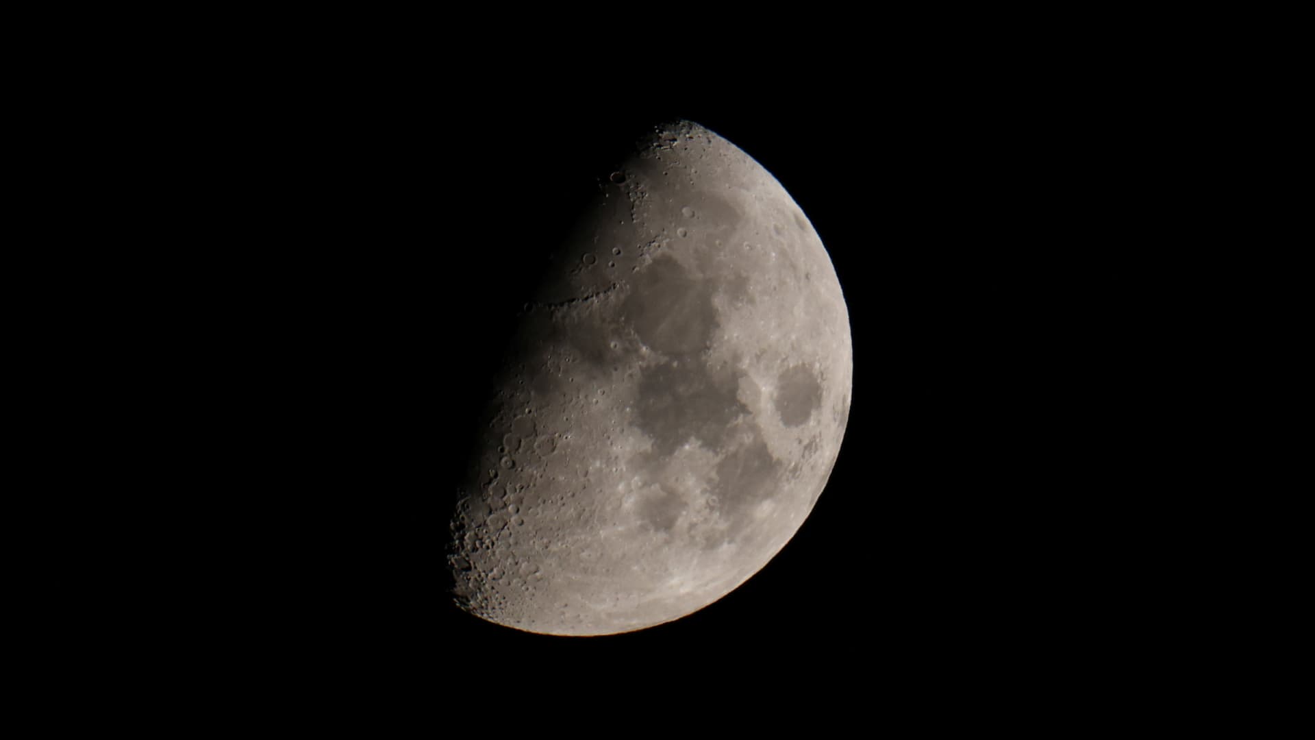 Imagen de la Luna.
