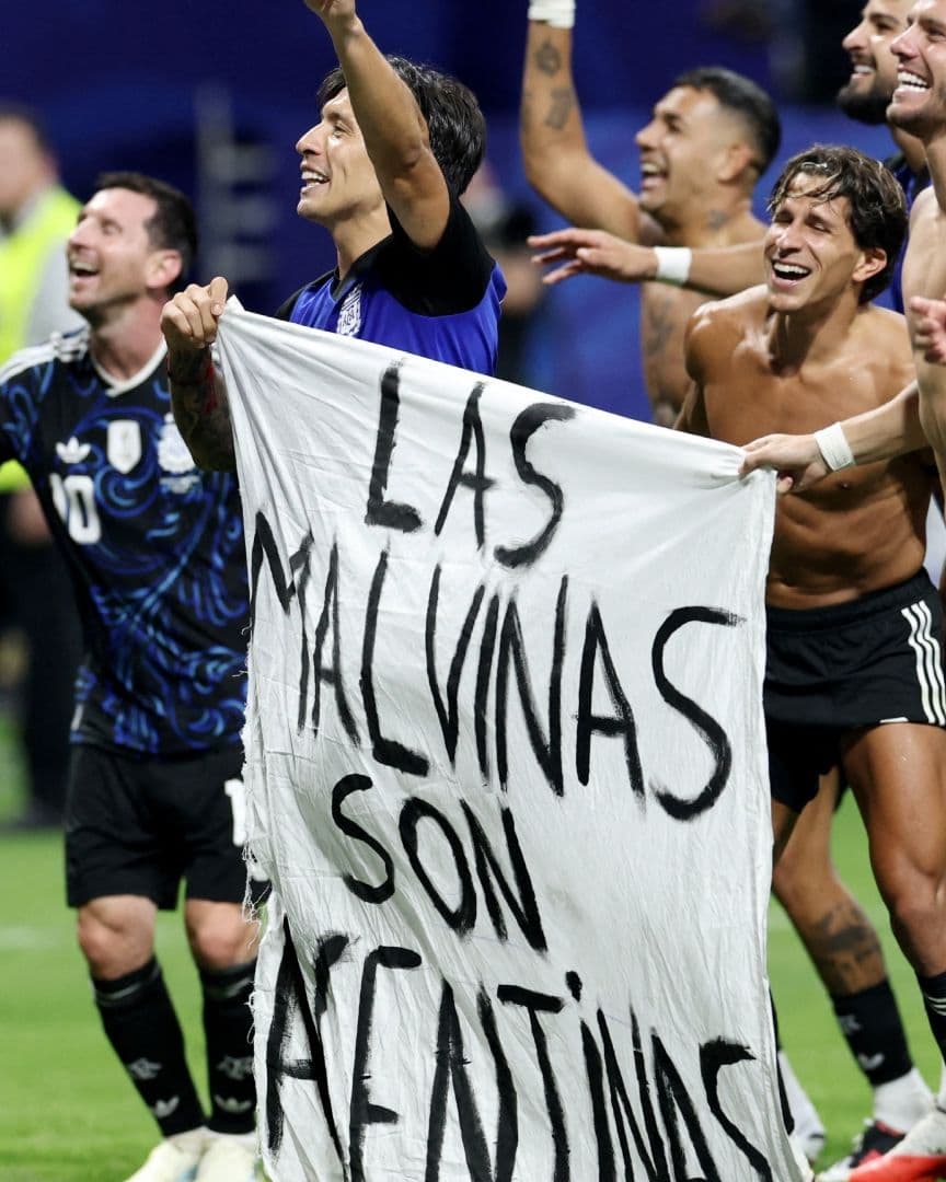 ¿Podrían Sancionar a Argentina para la Final por Festejo con Manta sobre Malvinas tras Partido vs Inglaterra?
