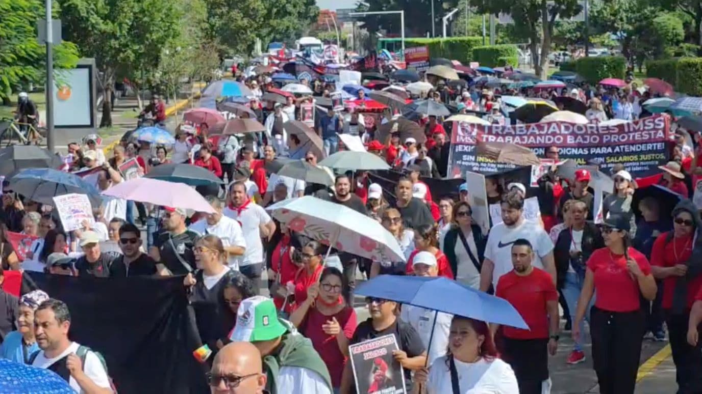 manifestación IMSS Guadalajara