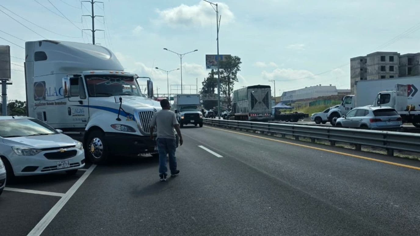 Manifestación transportistas carretera Zapotlanejo.