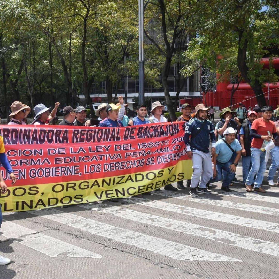 Bloqueo de la CNTE en Reforma e Insurgentes, CDMX