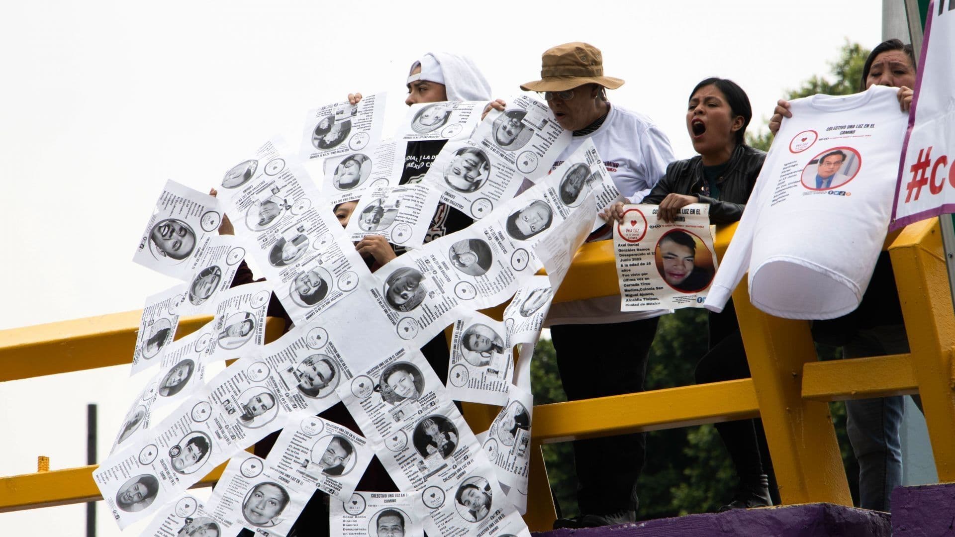Protesta del colectivo “Hasta Encontrarles”