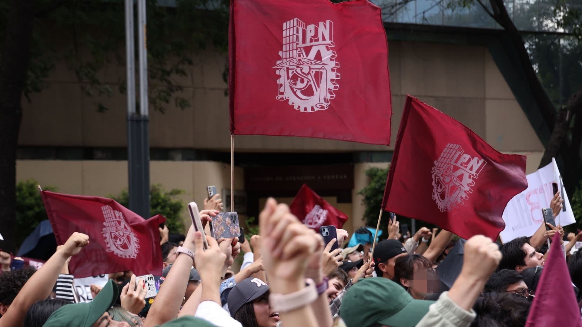 Marcha de alumnos del Instituto Politécnico Nacional en la CDMX el 13 de mayo 2026. Foto: Cuartoscuro | Archivo