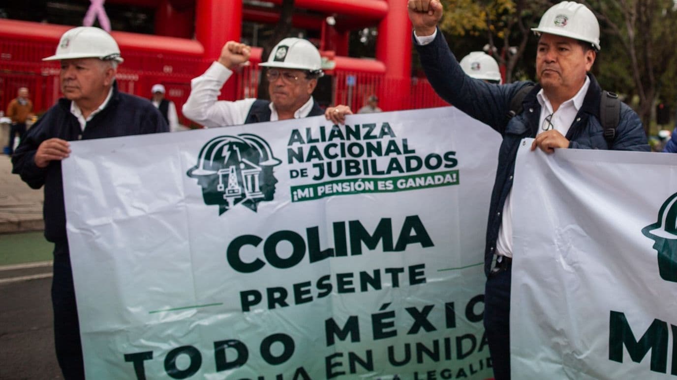 Protesta de jubilados de Pemex en CDMX
