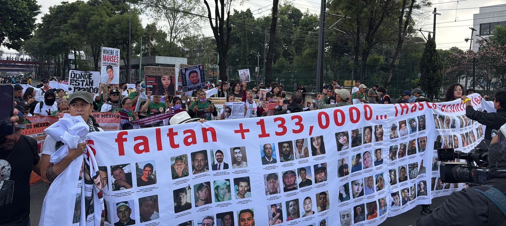 Contingente de Madres Buscadoras Avanza por Calzada de Tlalpan