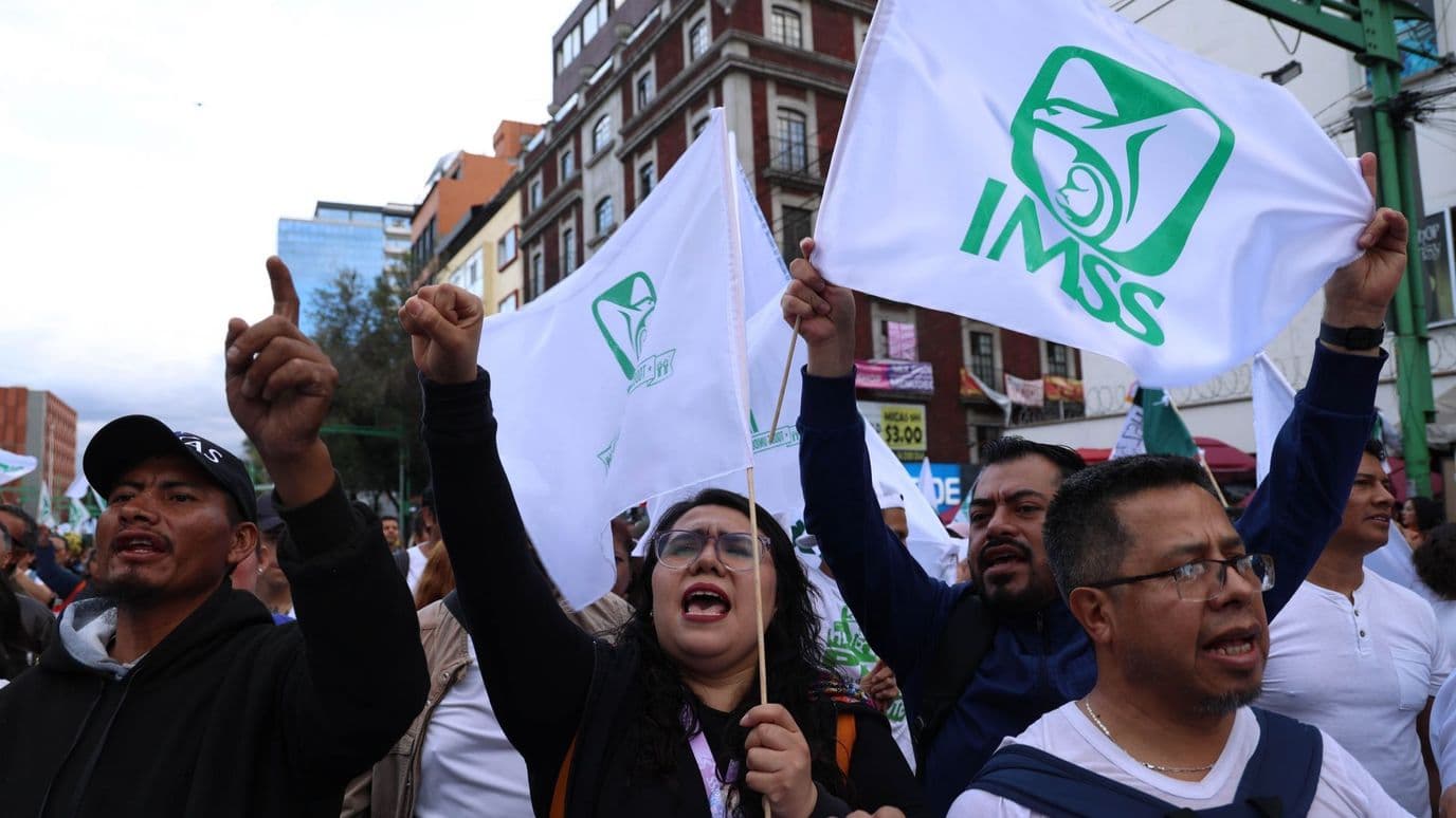 Trabajadores del IMSS