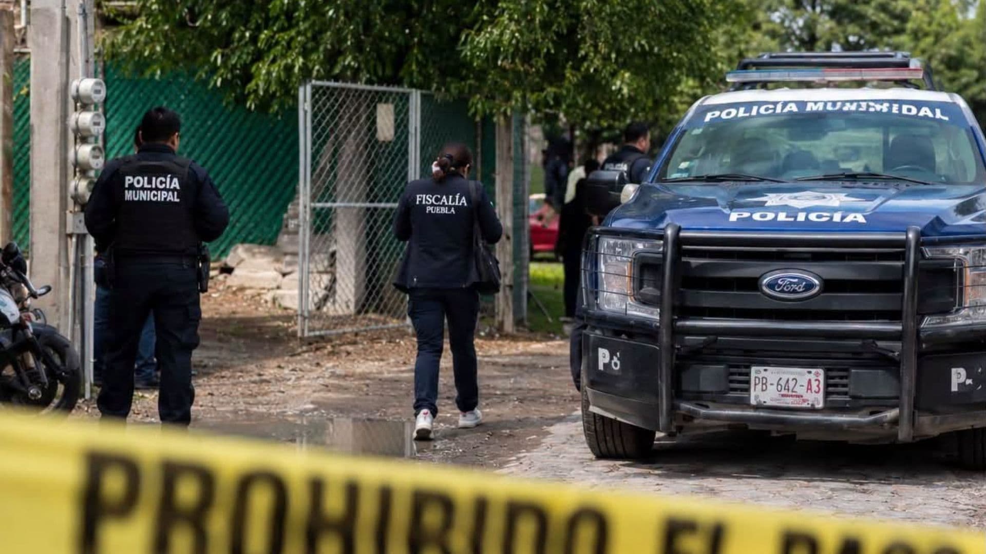 El cuerpo de la joven fue localizado con visibles huellas de violencia.