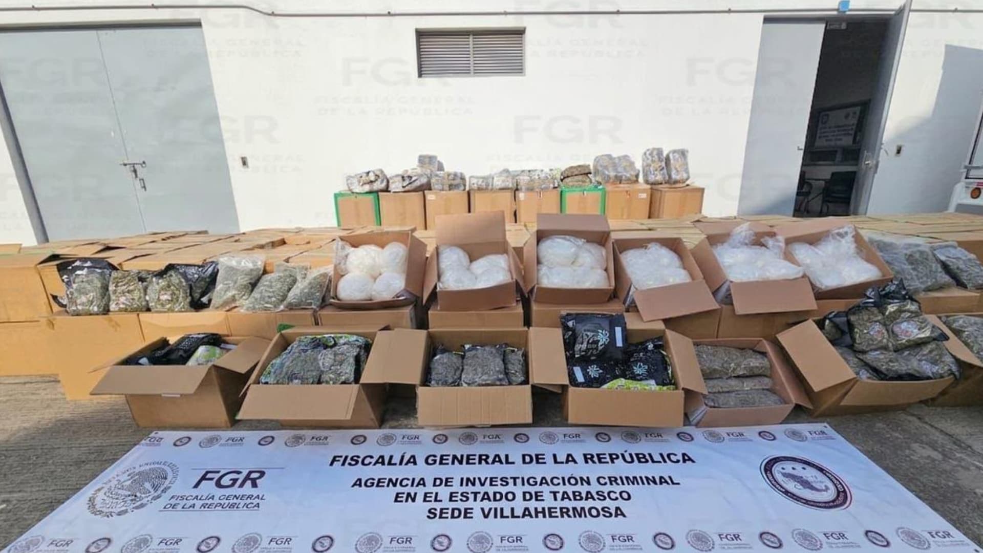 Detienen a Sujeto con Más de 1.5 Toneladas de Marihuana y Metanfetaminas en Tabasco