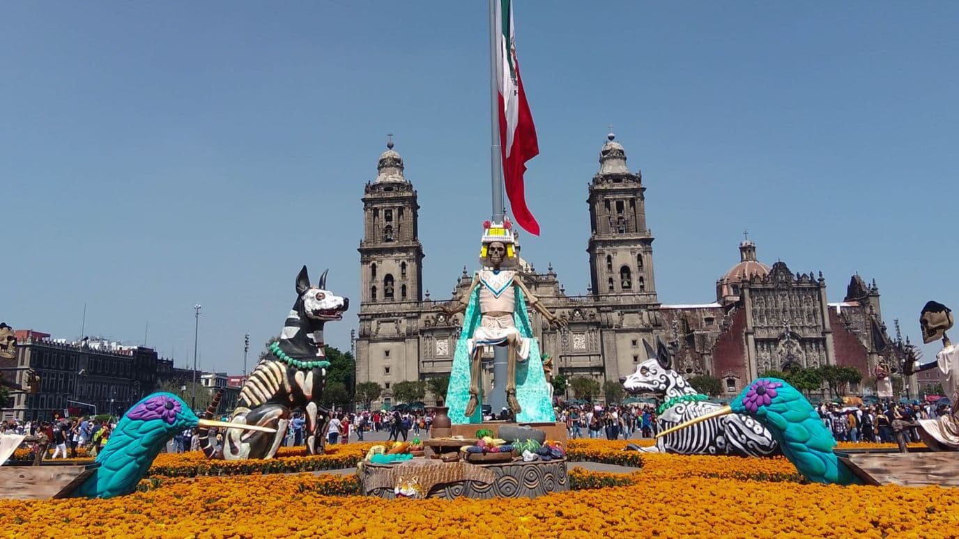 La Megaofrenda en el Zócalo de CDMX es uno de los eventos más importantes en Día de Muertos 2026