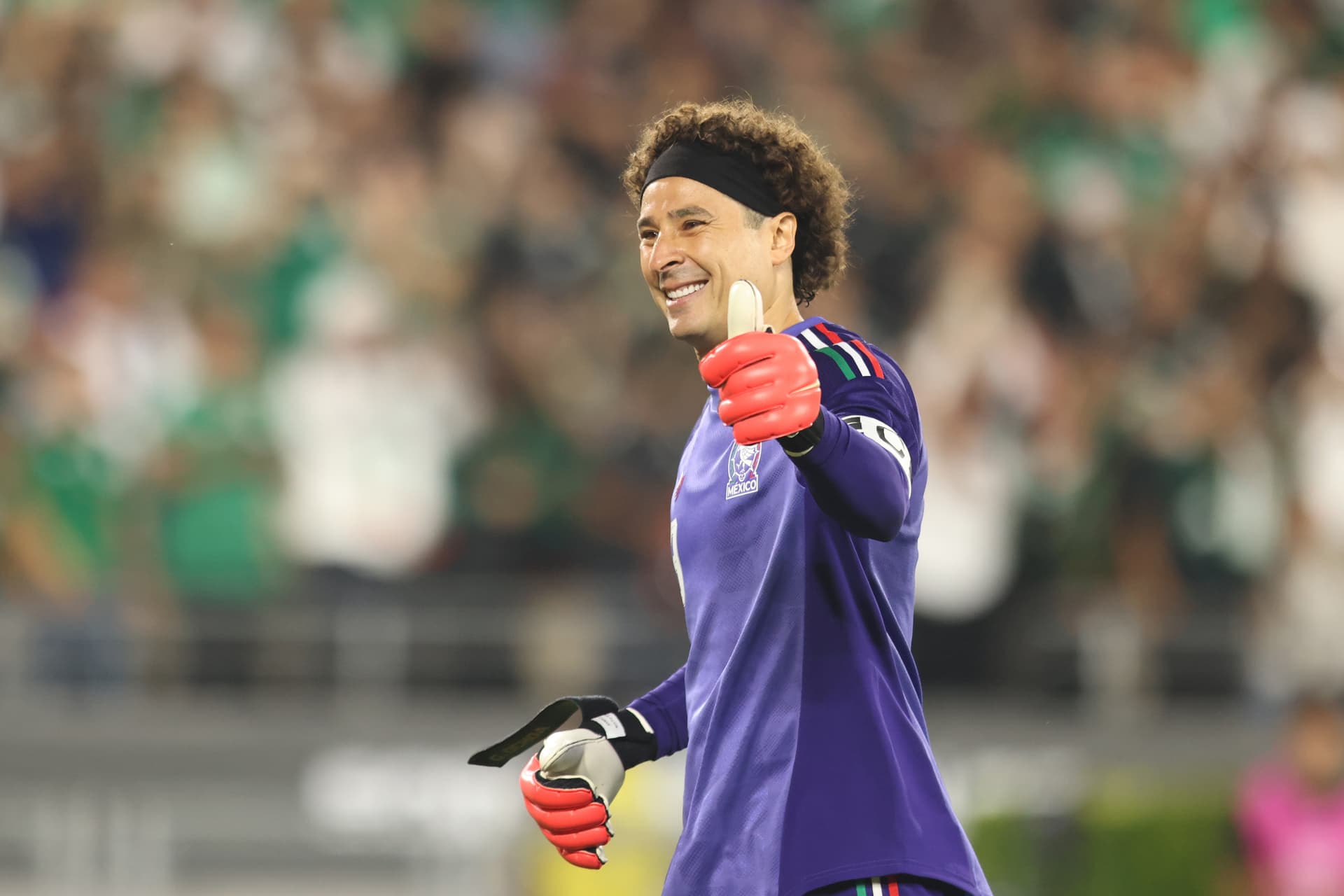 Guillermo Ochoa durante un partido con la Selección Mexicana