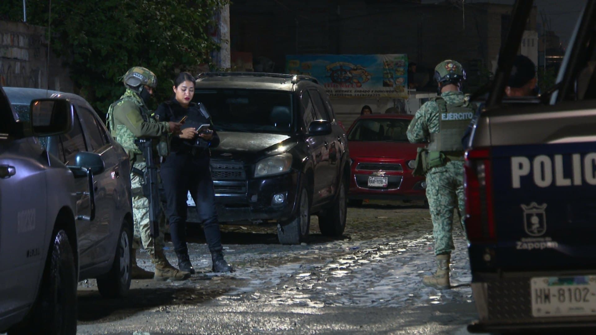Policía en escena del crimen