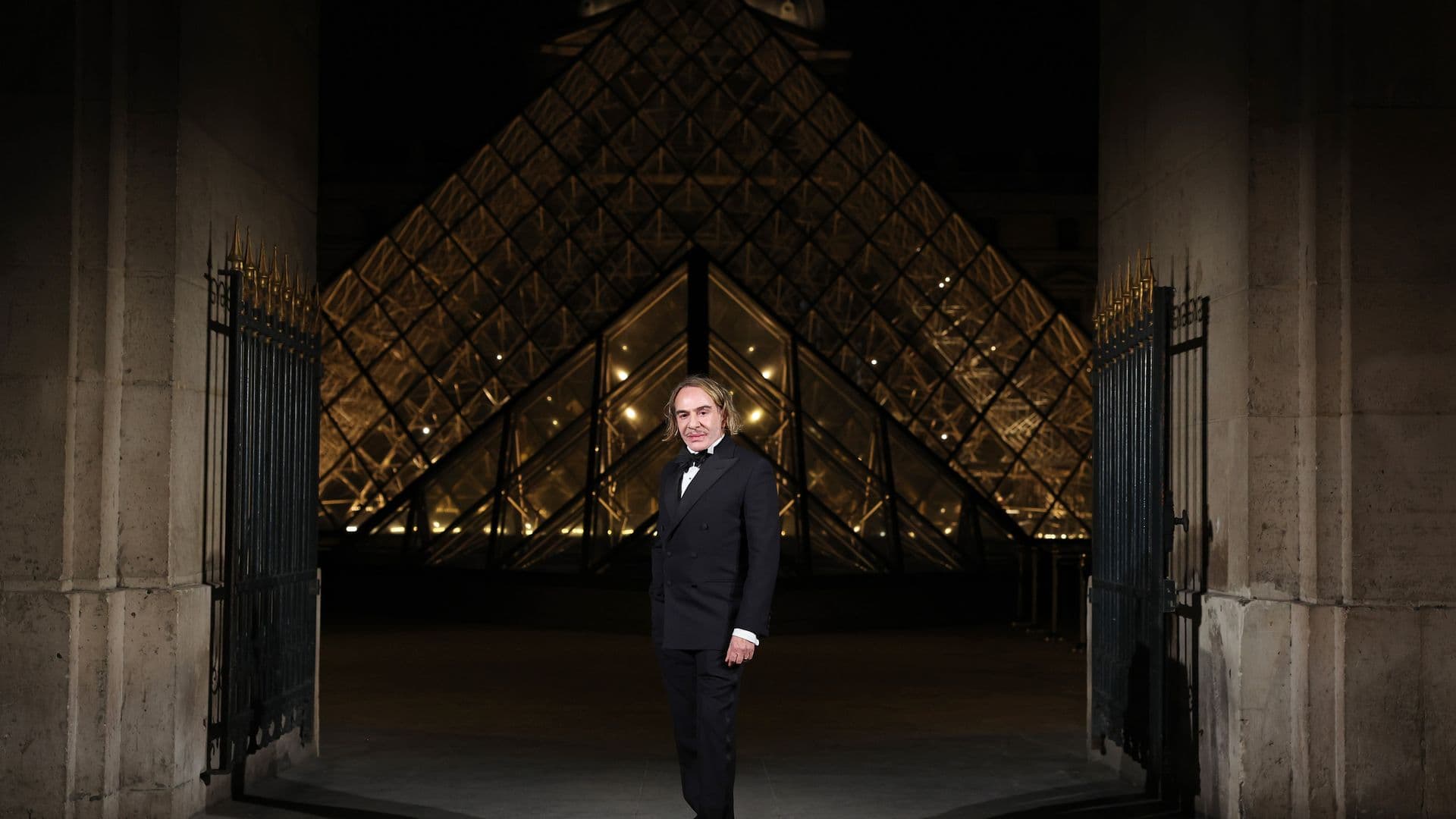 met-gala-2027-john-galliano-controversia