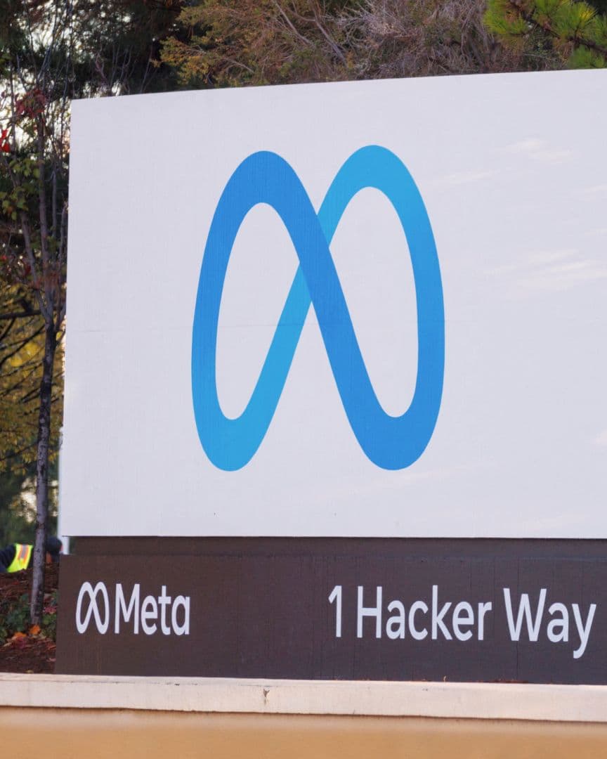 Letrero de Meta, frente a la sede de Meta Platforms Inc. en Mountain View, California.