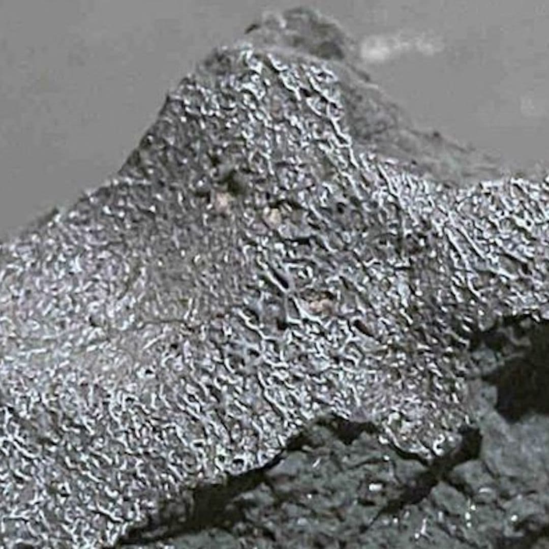 Meteorito que Golpeó una Casa Podría Tener Pistas sobre Origen de la Vida