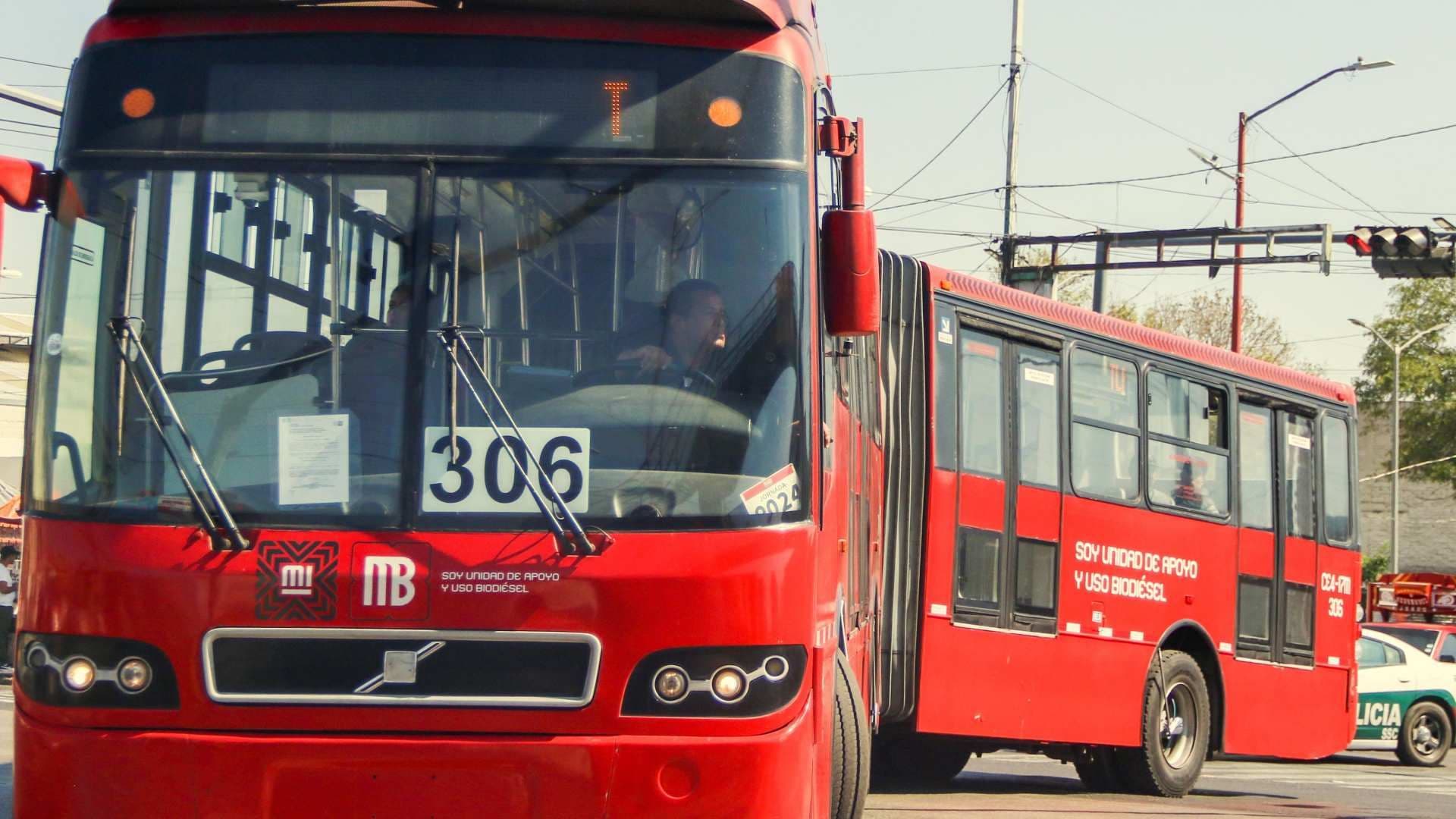 Muere Hombre Aplastado por Metrobús CDMX: Así Fue Fatal Accidente Hoy