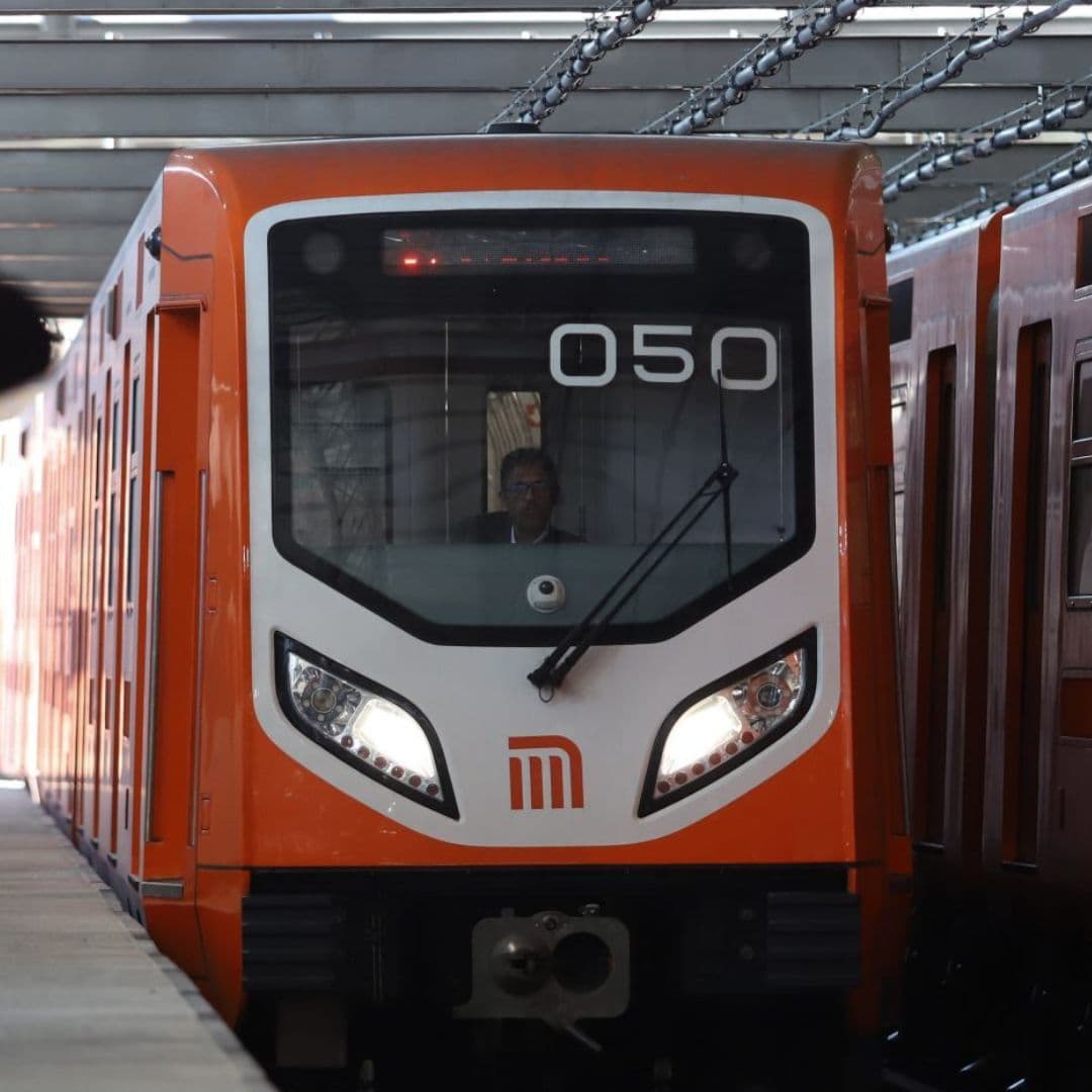 Convoy del Metro de la Ciudad de México.