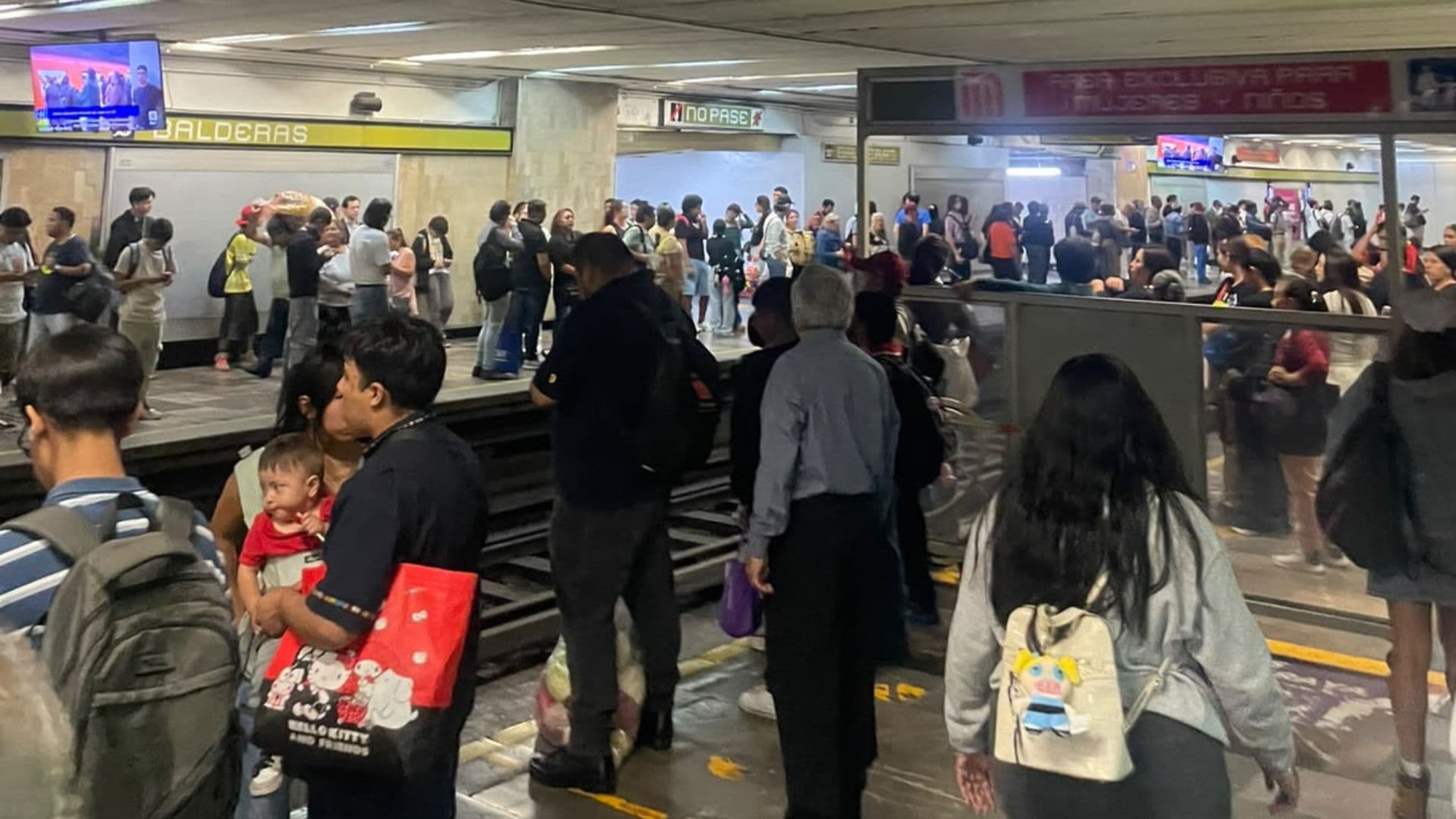 ¿Qué Pasa en Línea 12 del metro. Retrasos otra vez hoy