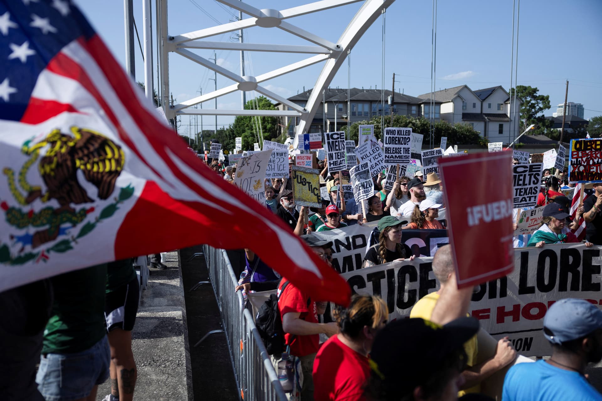 Protesta en Houston, Texas, por la muerte de Lorenzo Salgado Araujo, migrante mexicano