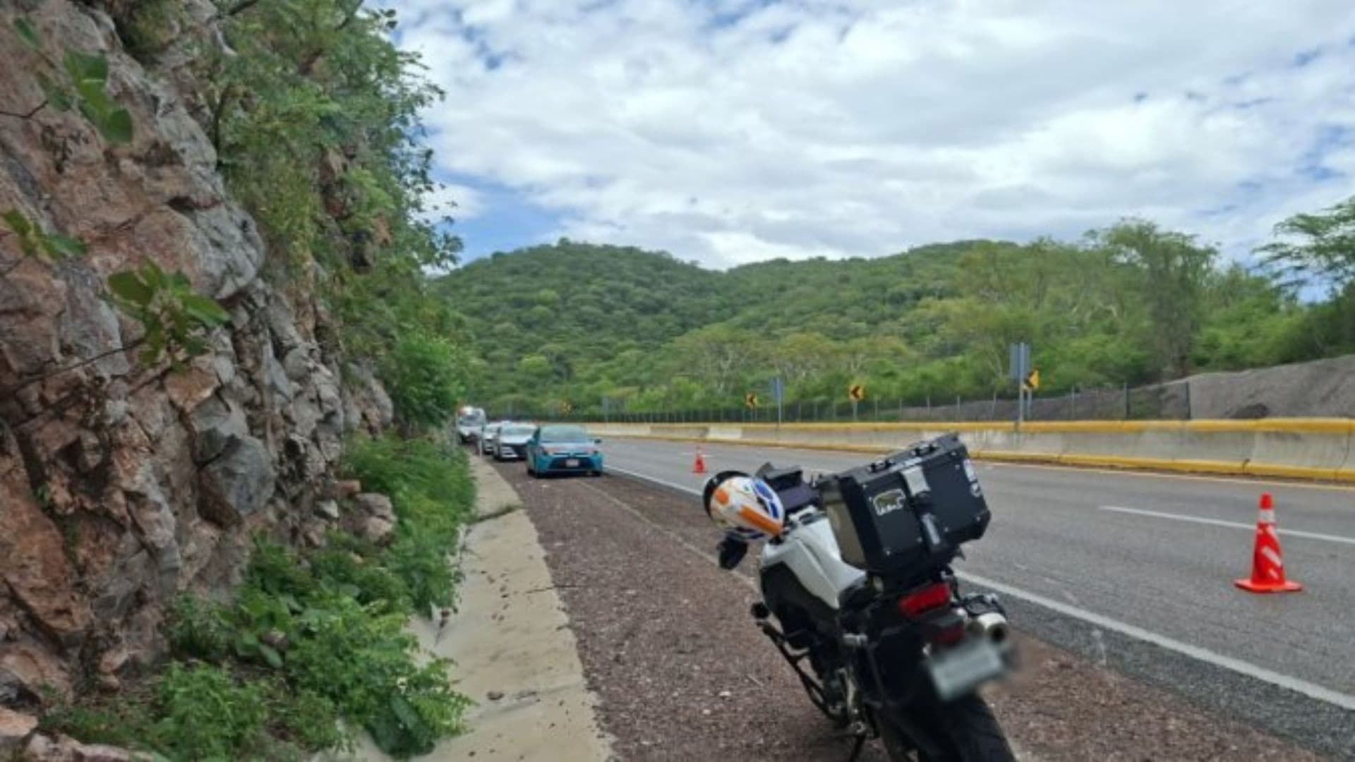 Autopista México-Cuernavaca.