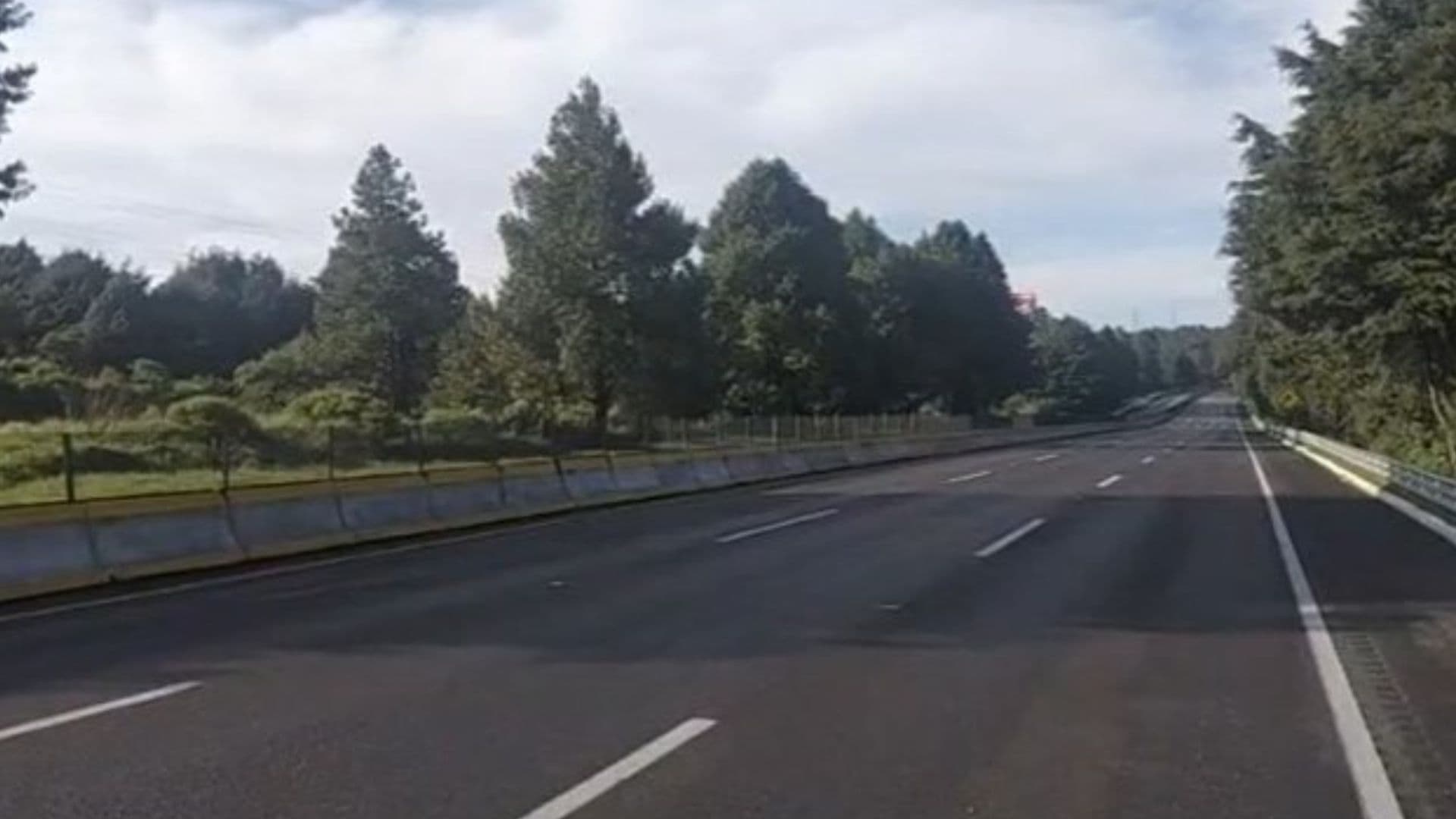 Autopista México-Cuernavaca.