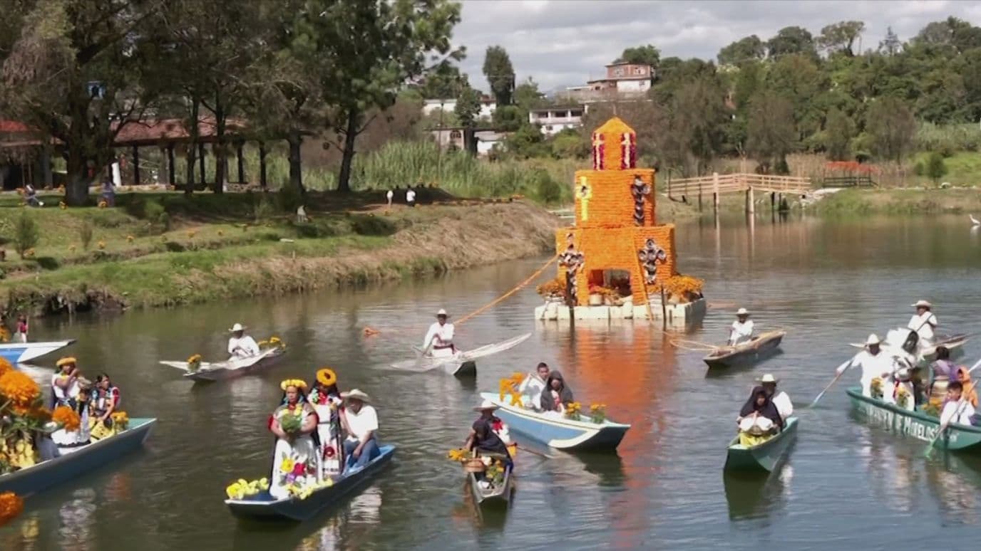Los canales que conducen al Lago de Pátzcuaro se han rehabilitado en los últimos años