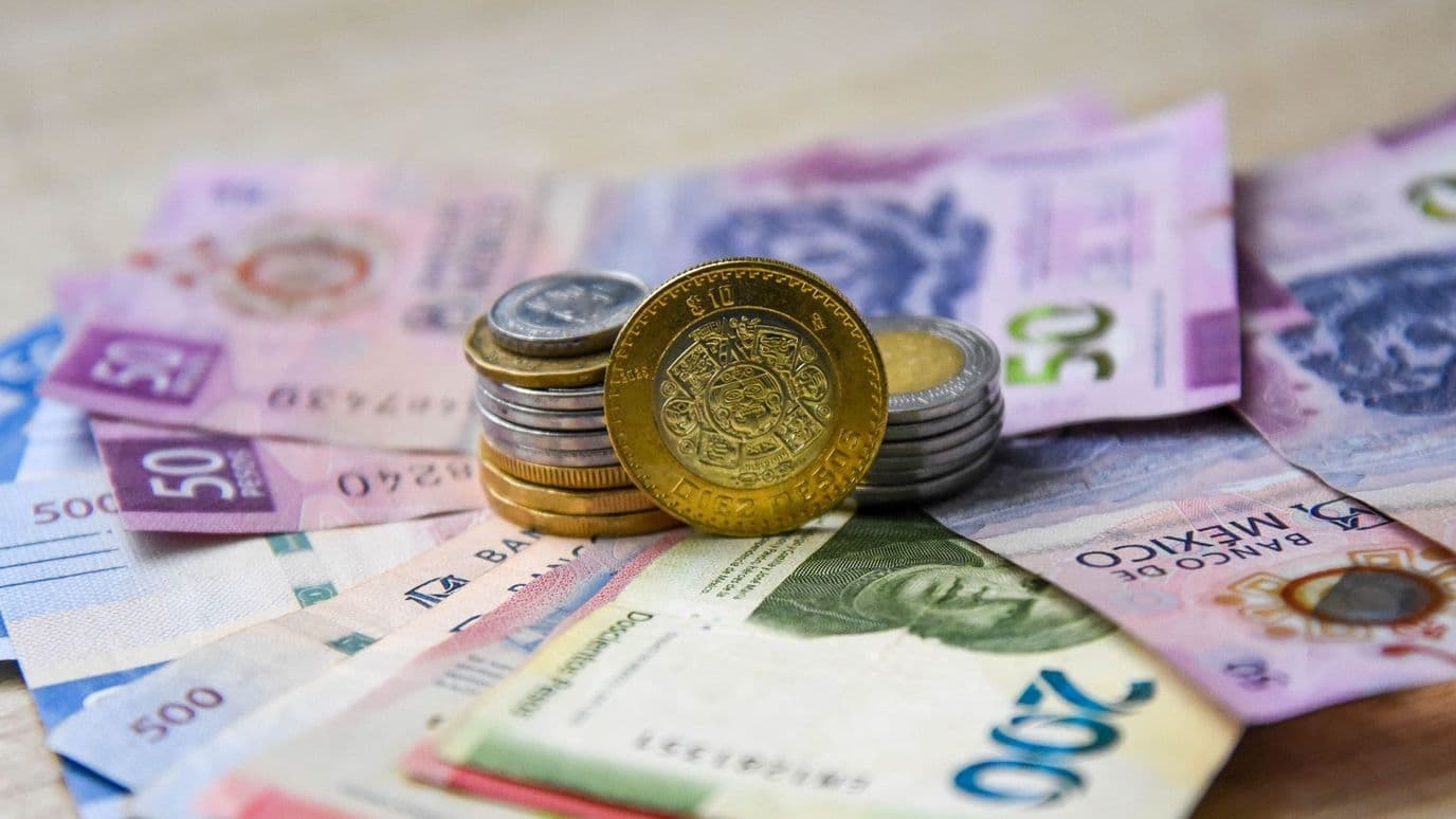 Monedas y billetes mexicanos