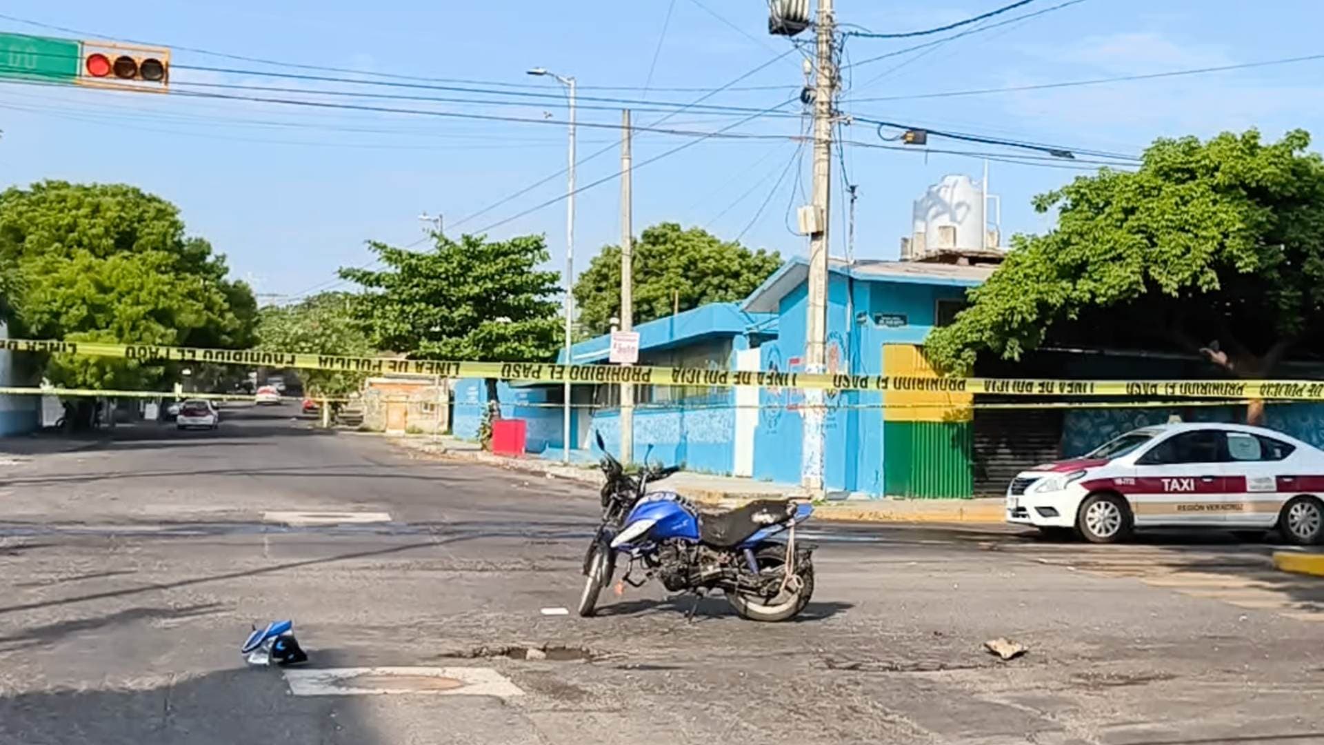 Joven motociclista muere la mañana de ese lunes en un fuerte accidente. La circulación se vio interrumpida en el cruce de Circunvalación y Cortés en Veracruz